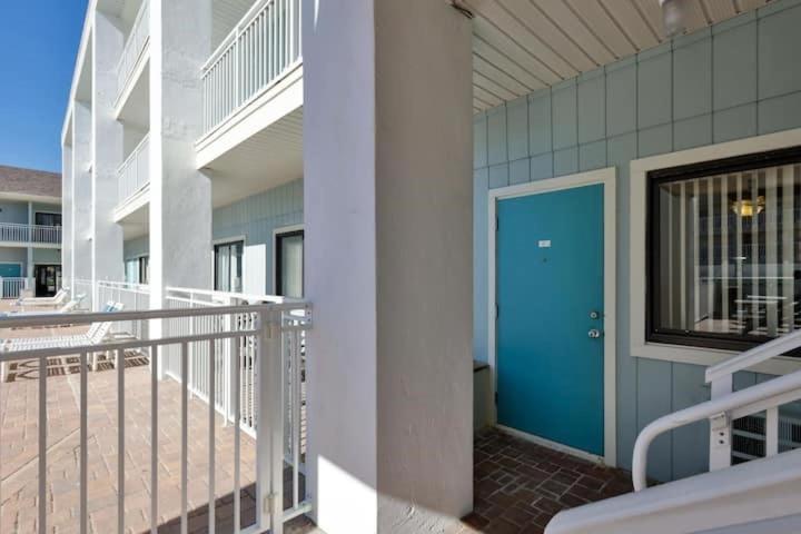 Studio with Pool View