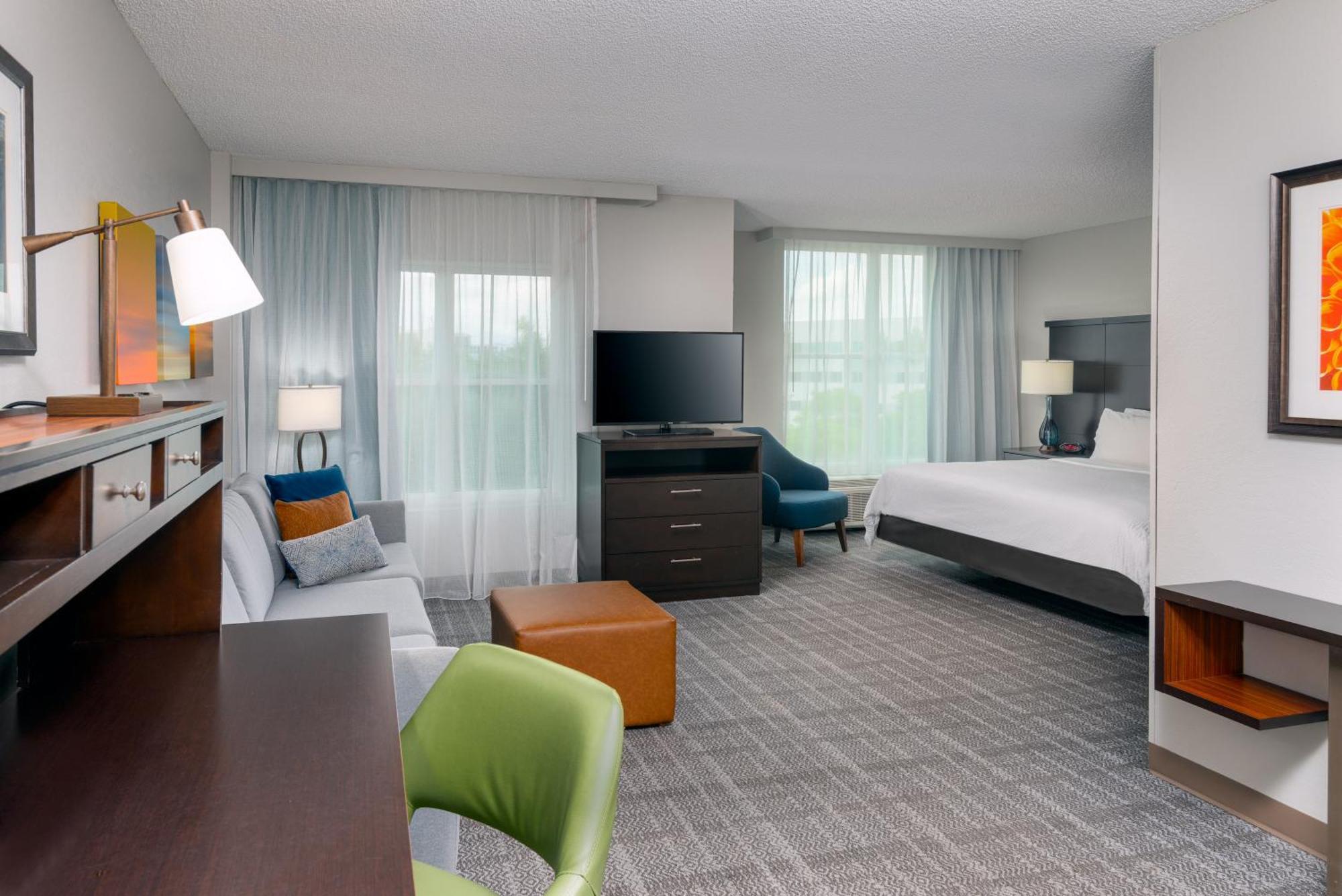 King Studio Suite with Sofa Bed,1620982125:JPEG