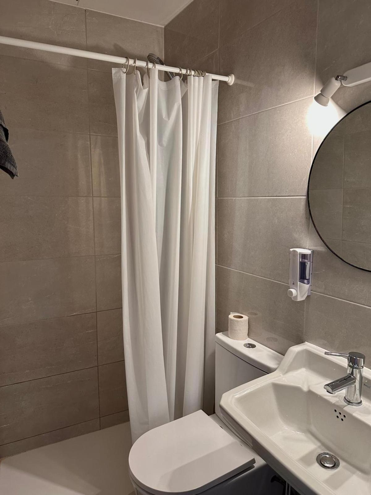Habitación Doble Superior - 1 cama extragrande o 2 individuales