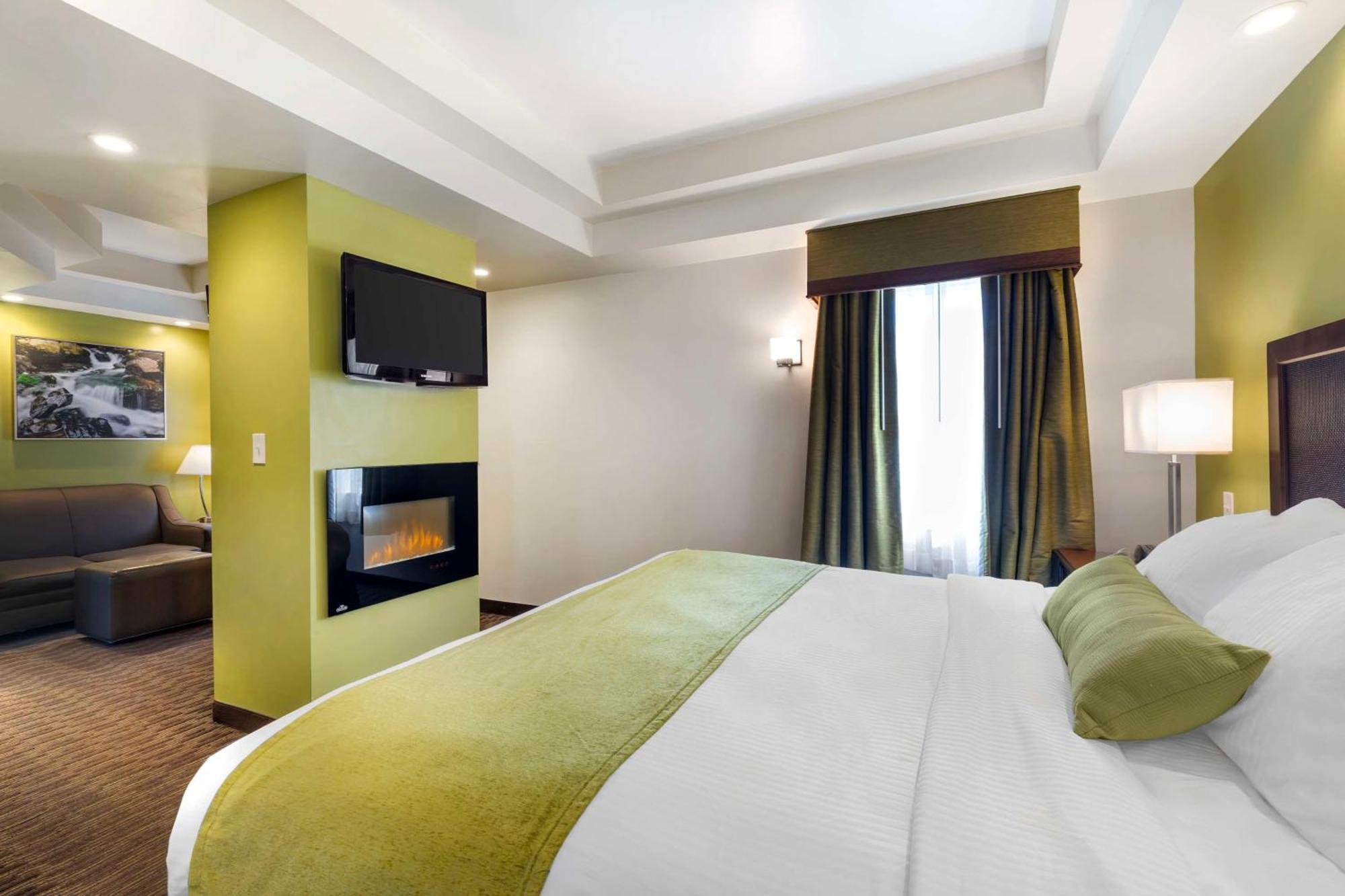 King Room with Spa Bath - Non-Smoking