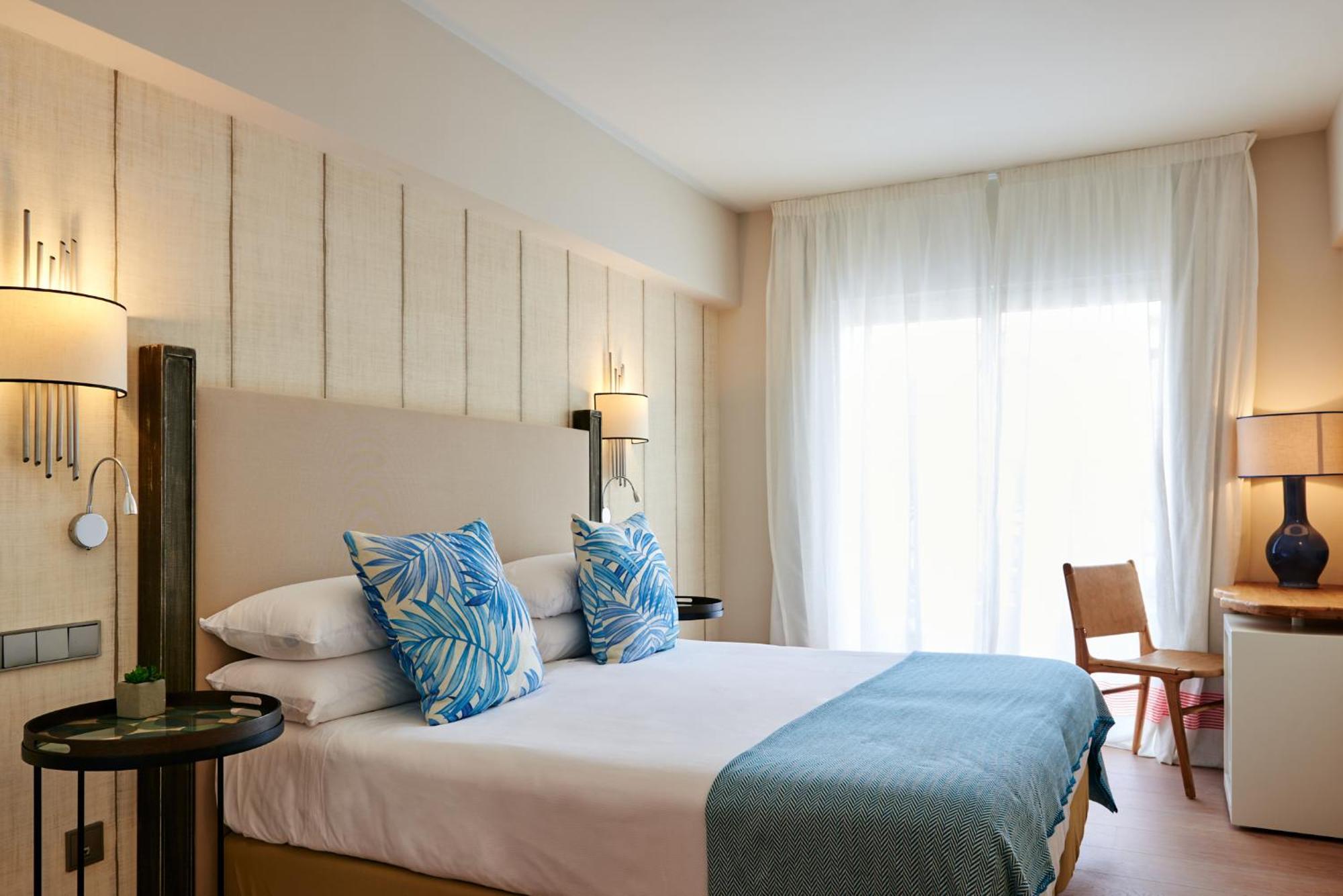 Twin Room,1622015419:JPEG