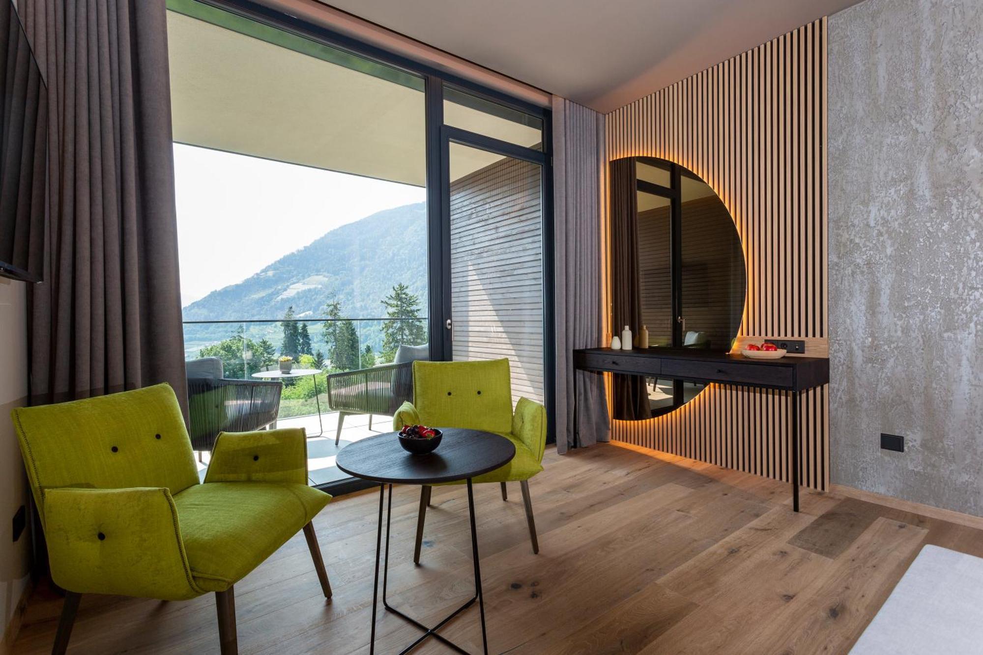 Junior Suite „Vinea" mit Bergblick