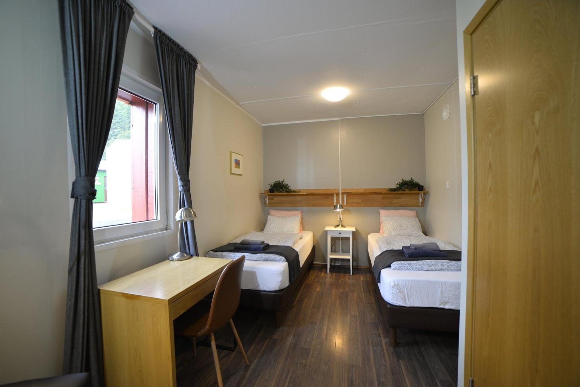Chambre Double ou Lits Jumeaux avec Salle de Bains Privative