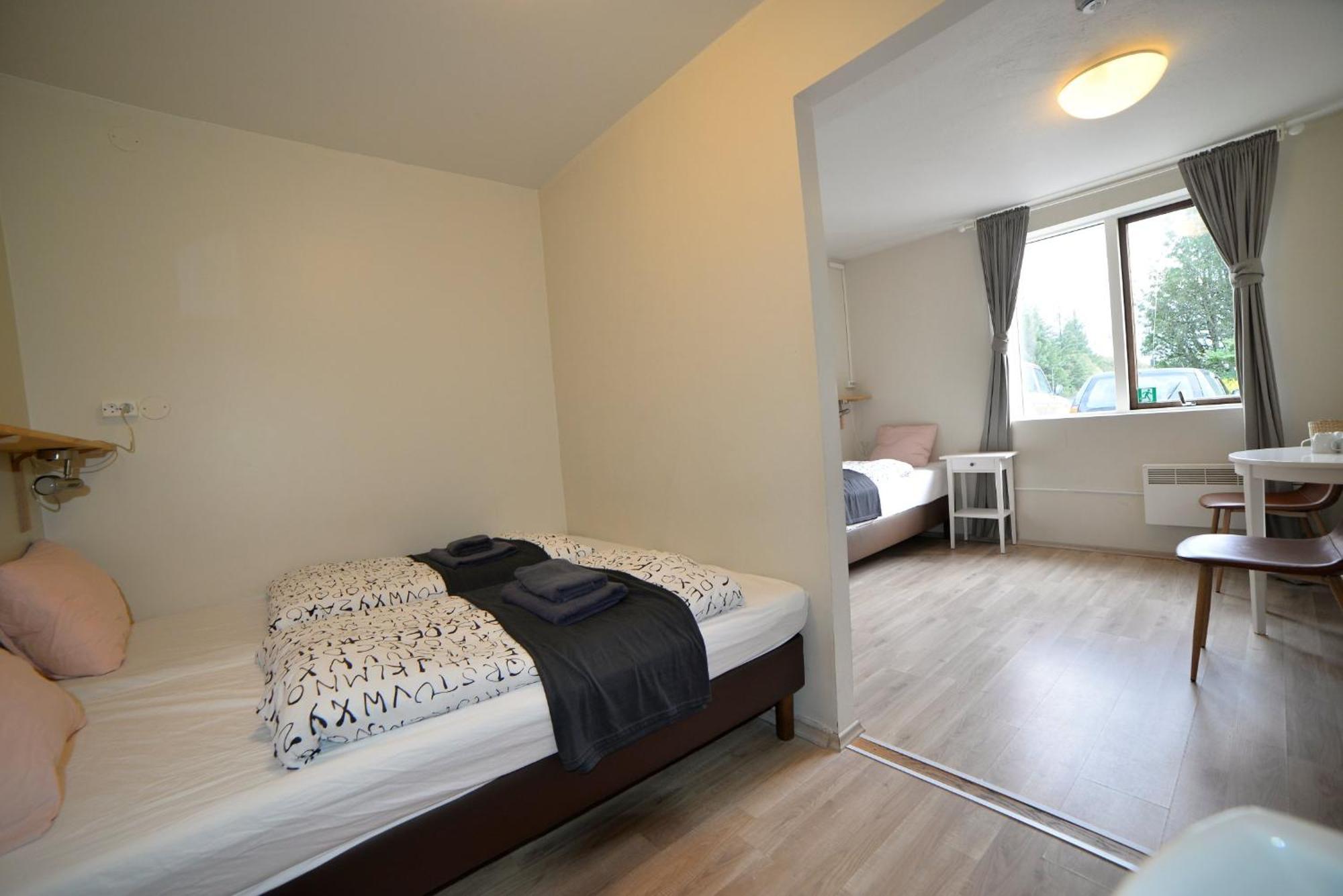 Chambre Triple avec Salle de Bains Commune