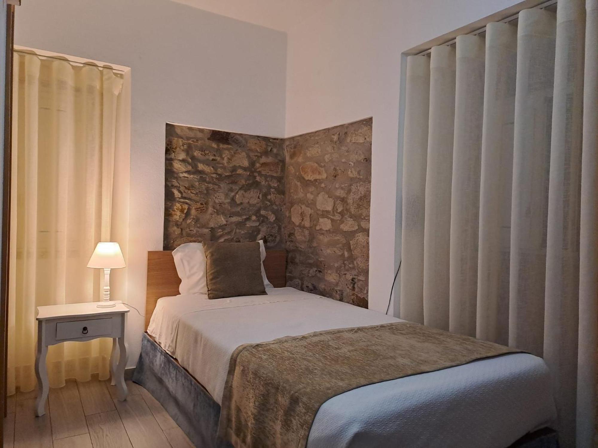 Single Room with Private Bathroom,1625660507:JPEG