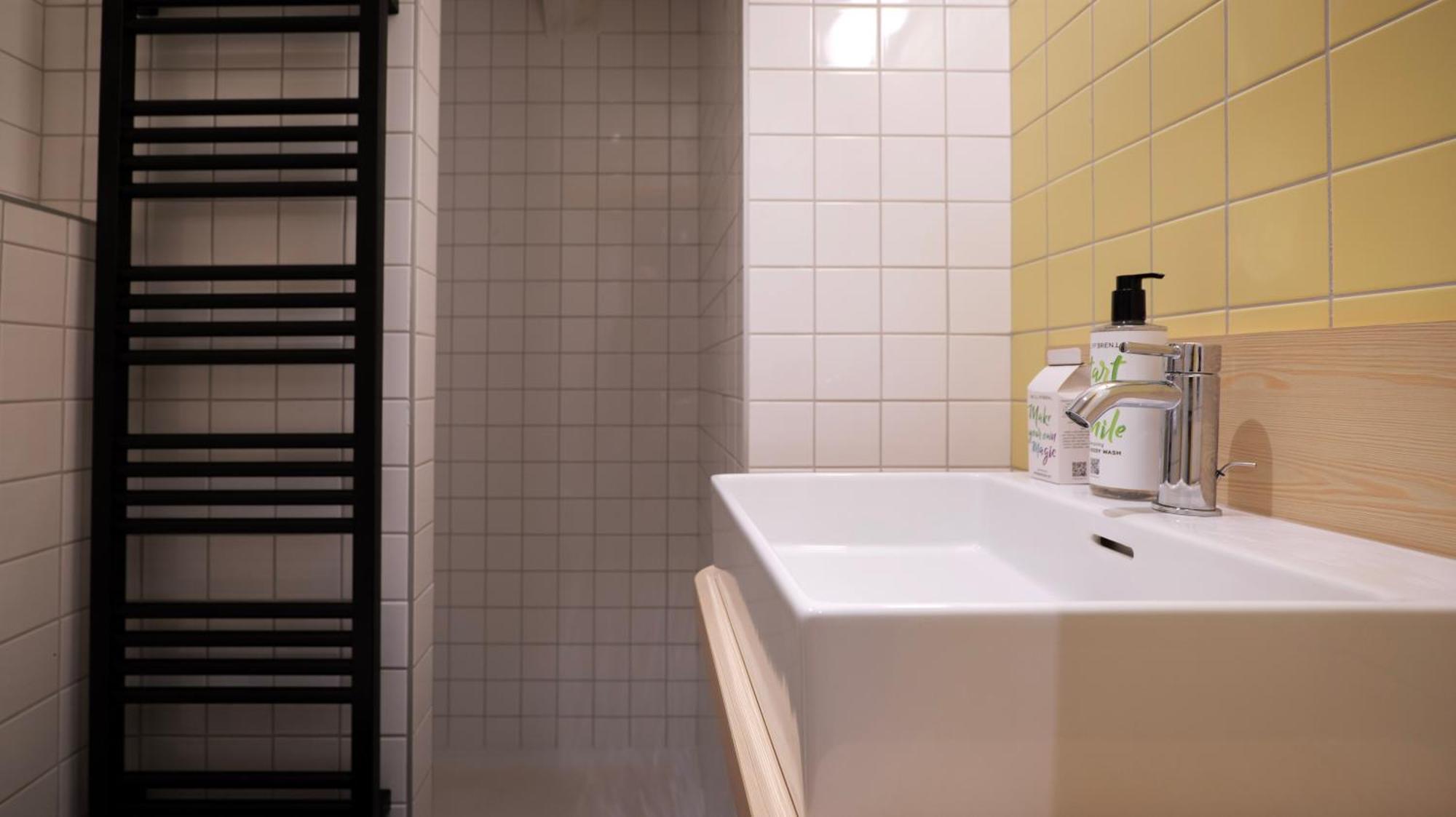 Single Bed in 6-Bed Dormitory Room,1628668712:JPEG