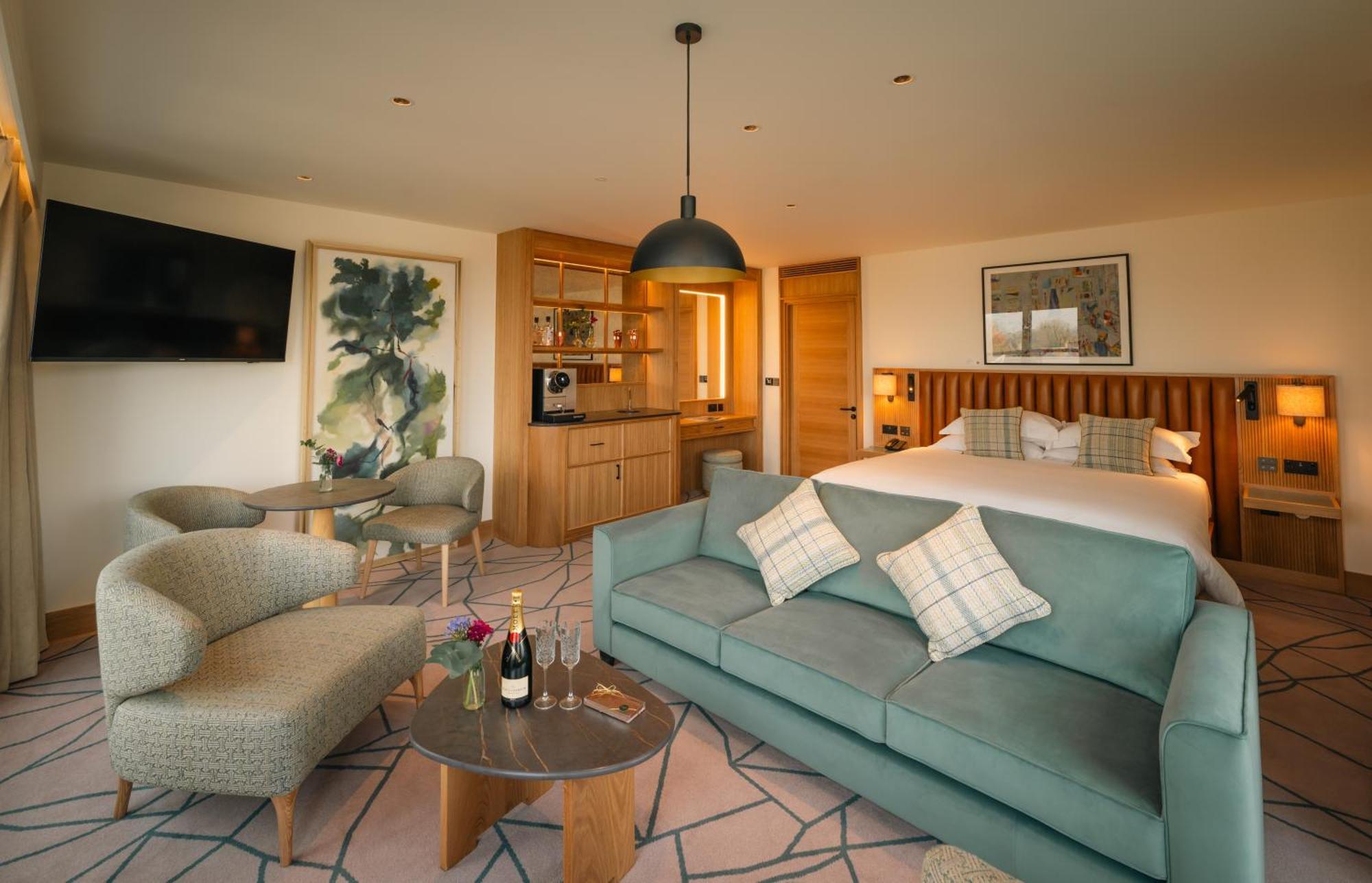 Suite avec Vue sur le Château