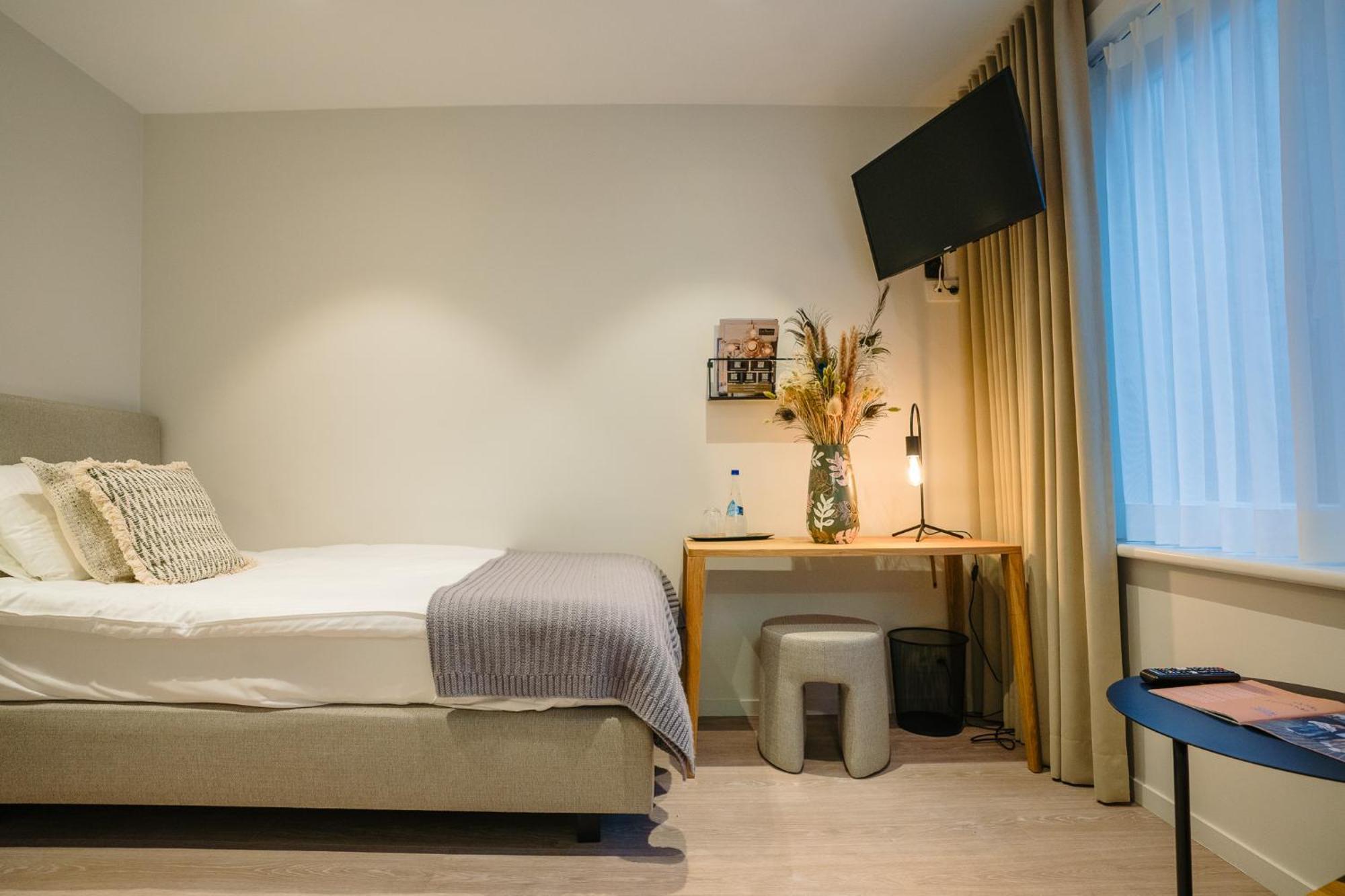 Single Room,1629887482:JPEG