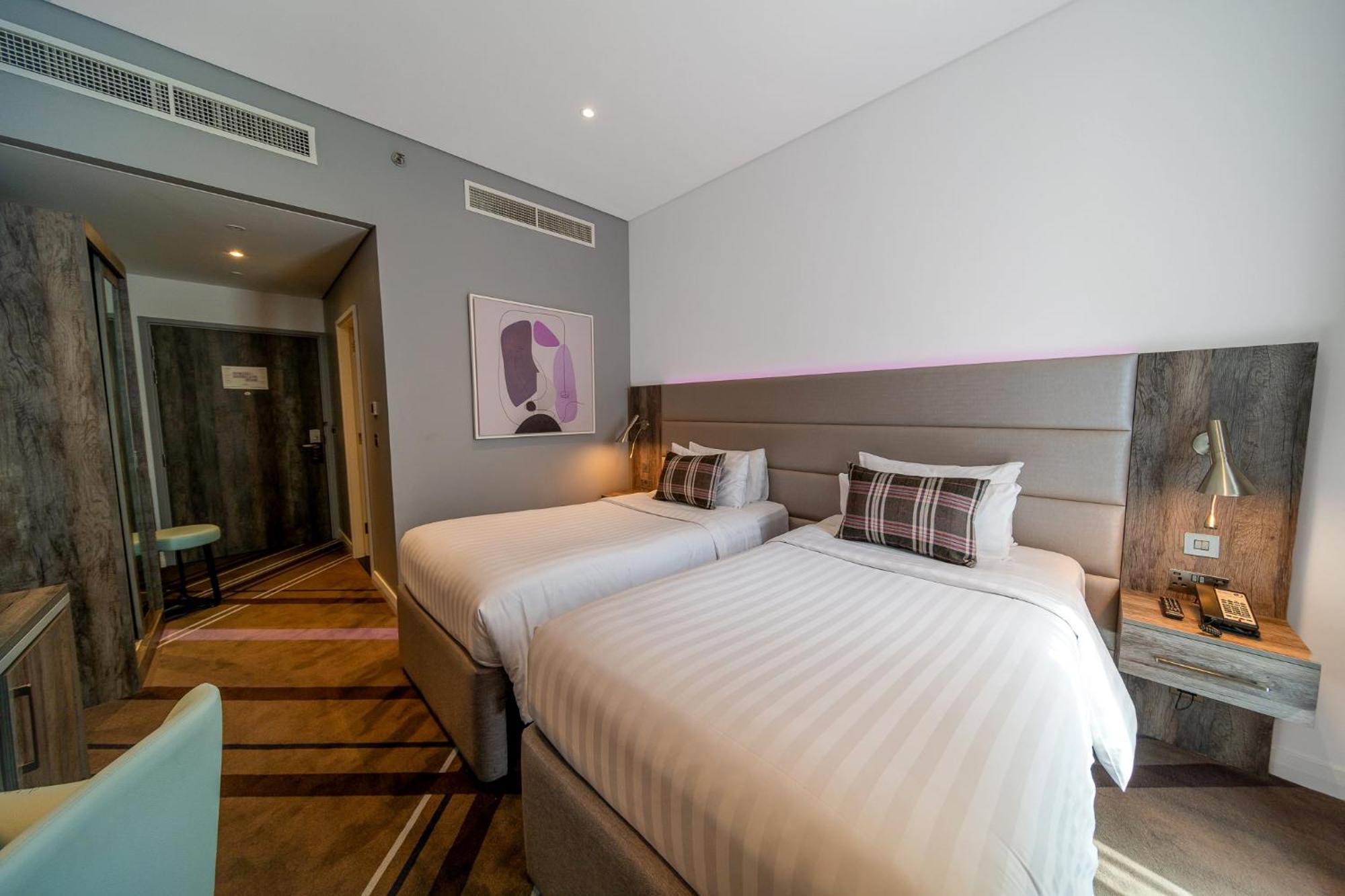 Non-Smoking - Twin Room