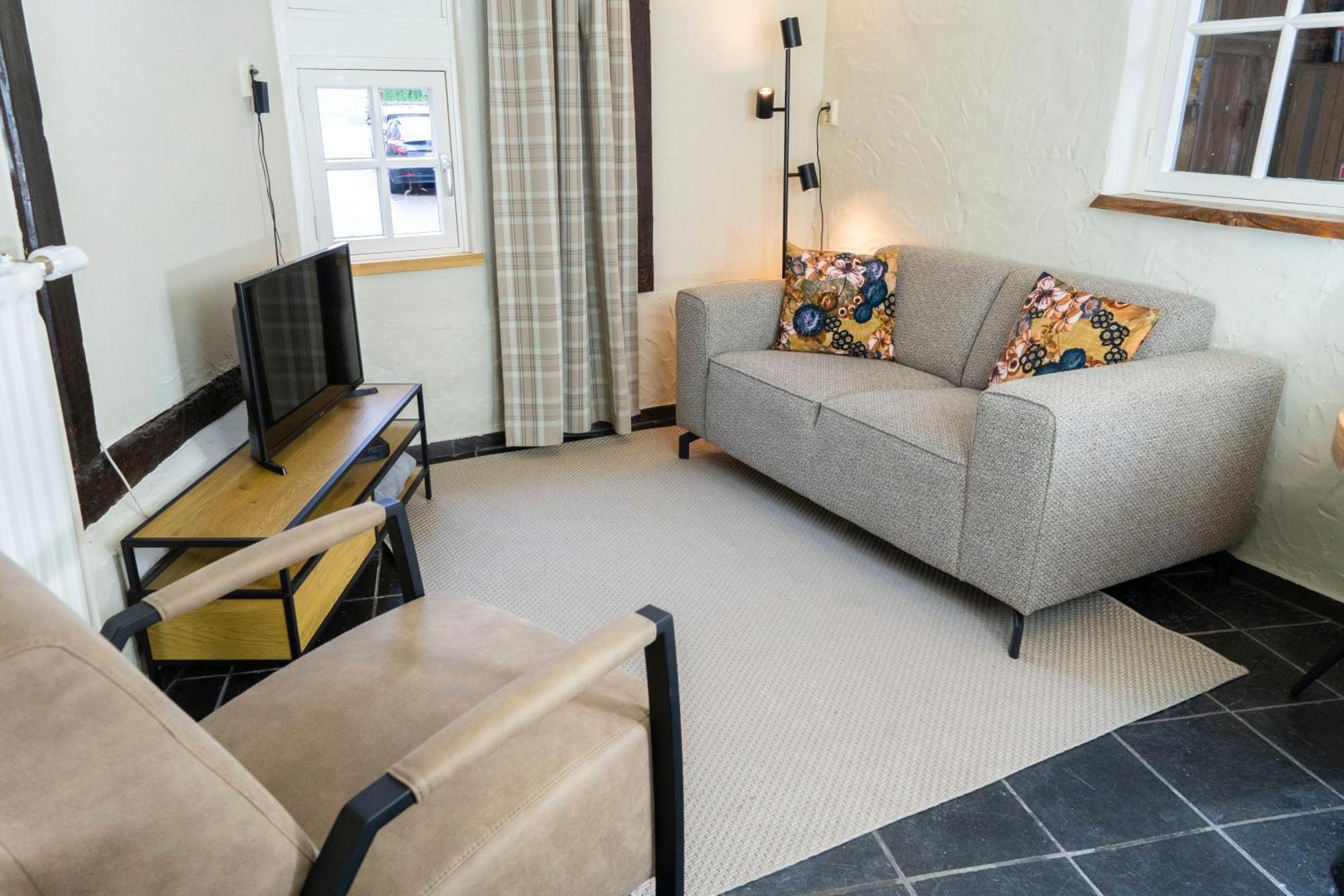 One-Bedroom House,1631573448:JPEG