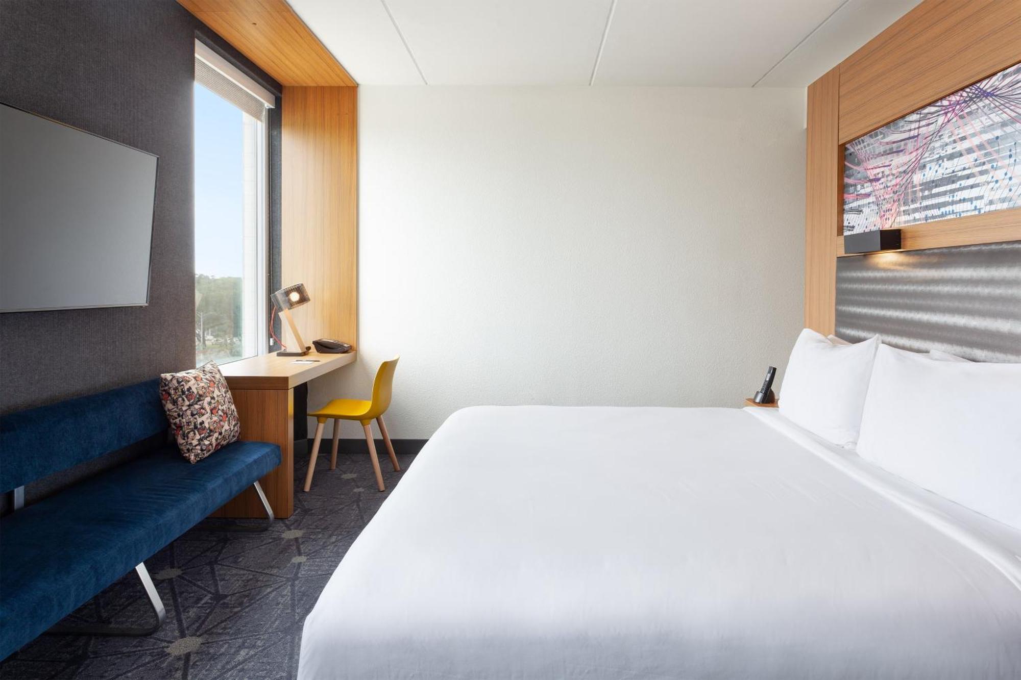 Guest Room, 1 King,1631573629:JPEG