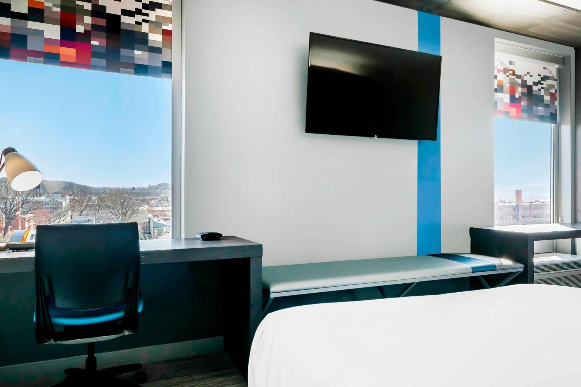 Aloft, Guest room, 1 King
