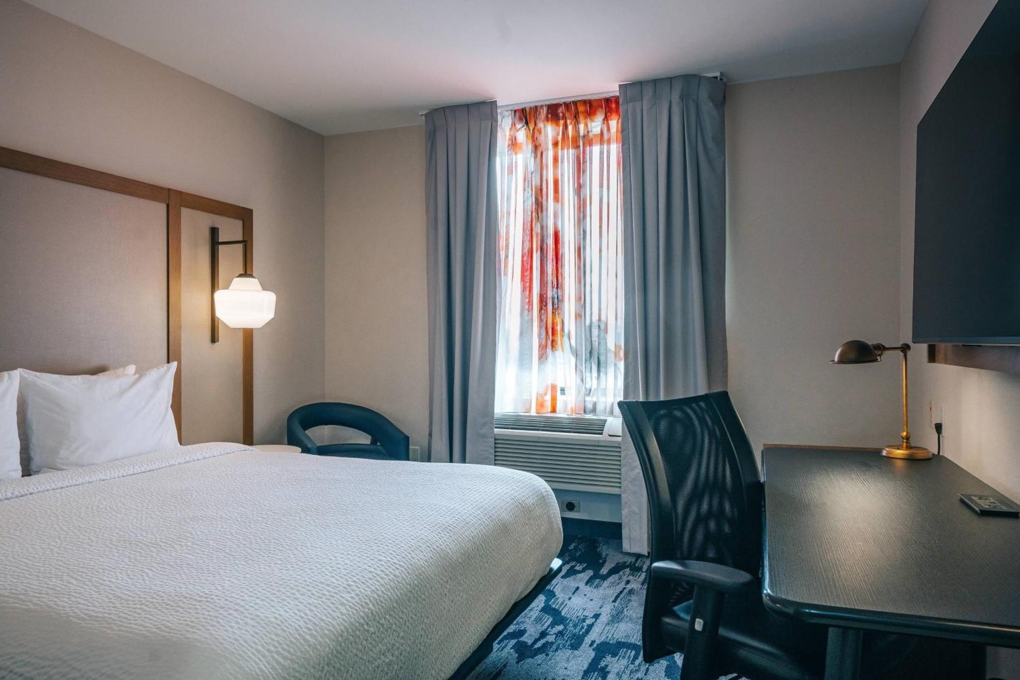 King Room - Hearing Accessible