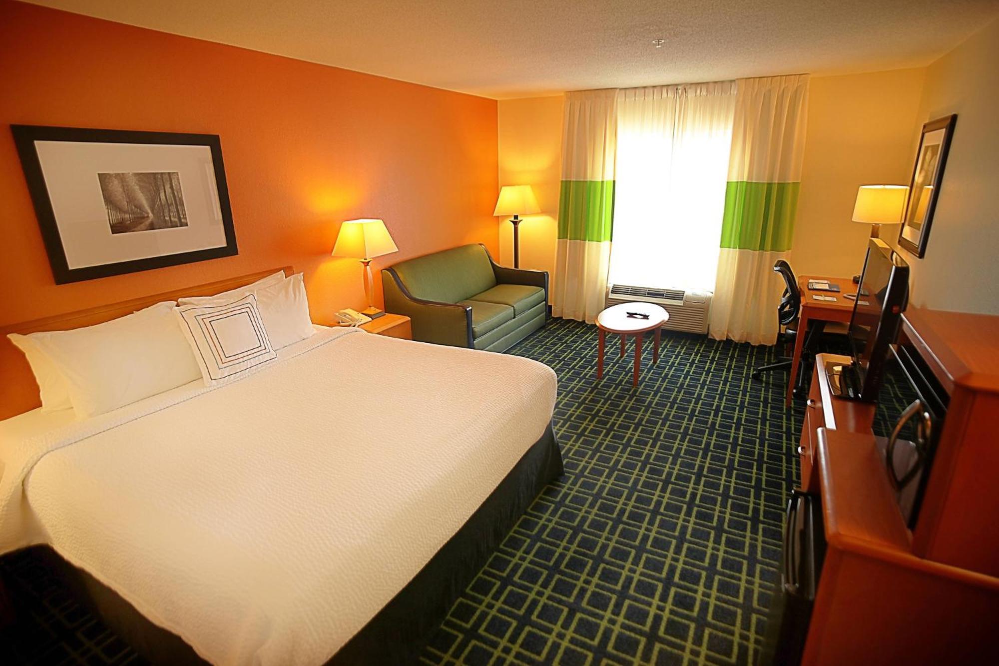 King Room with Sofa Bed