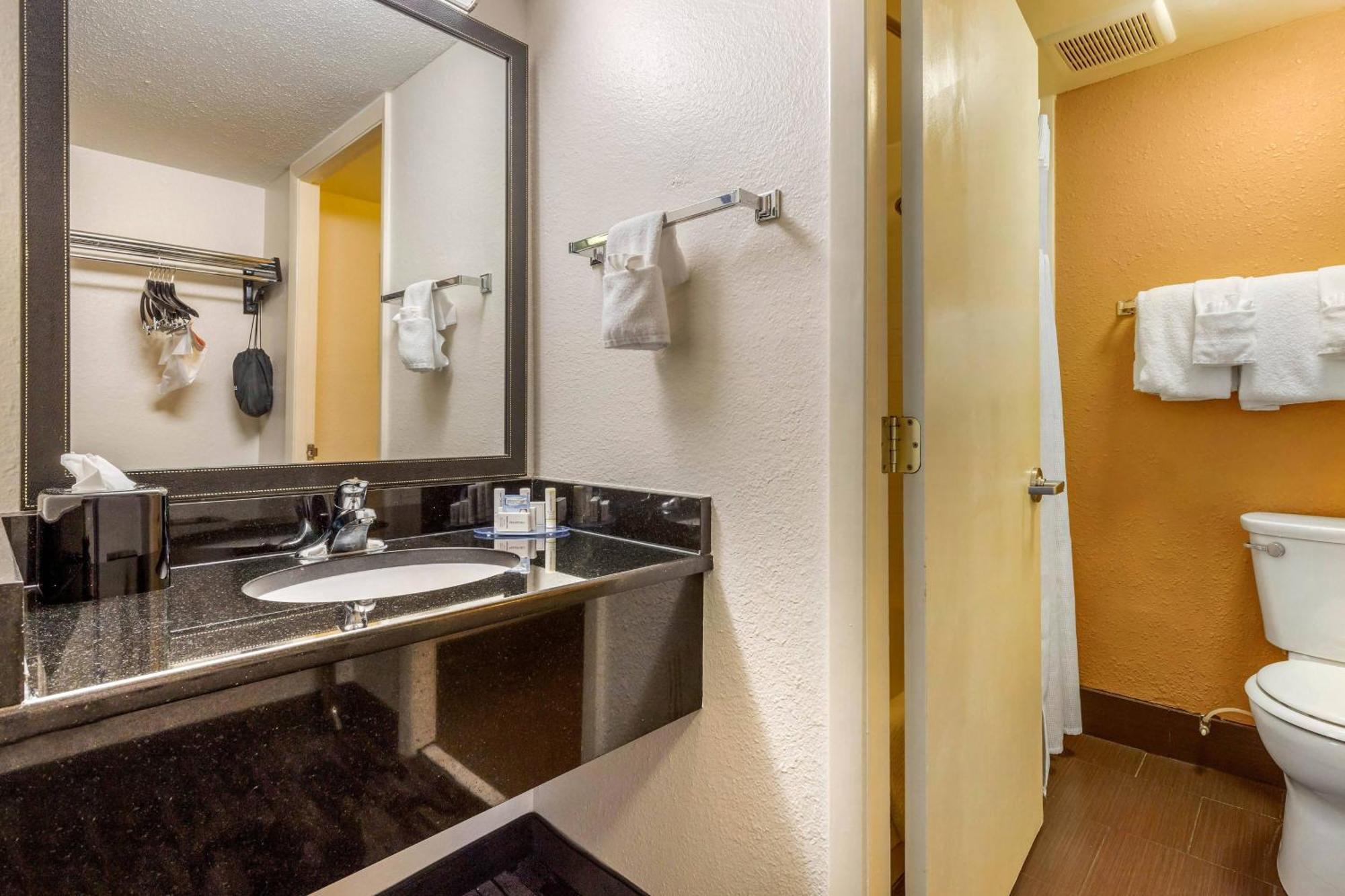 Doppelzimmer mit 2 Doppelbetten