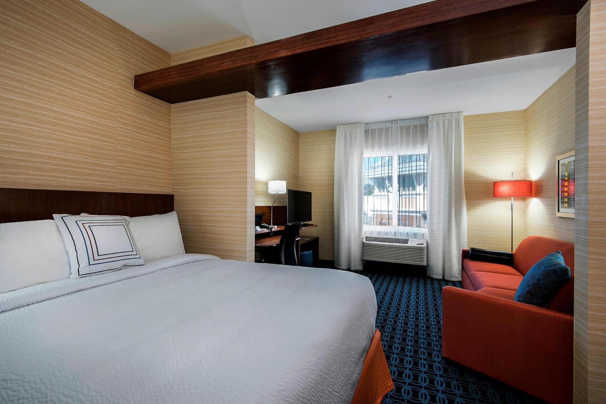King Suite with Transfer Shower and Sofa Bed - Mobility Access/Hearing Accessible