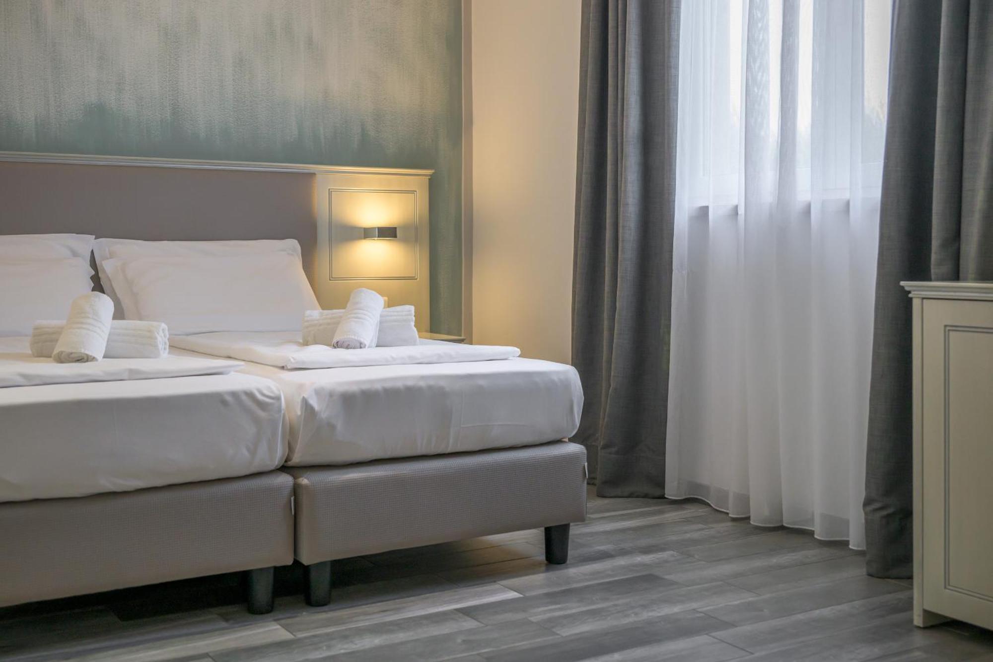 Standard Double or Twin Room,1632285706:JPEG