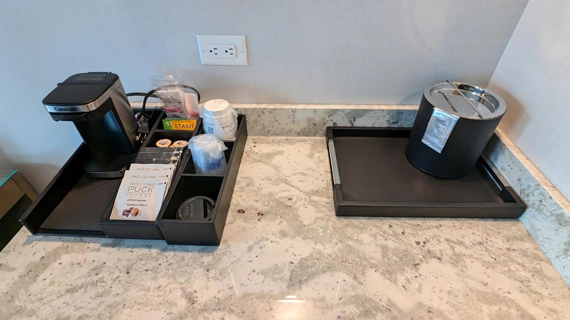 Queen Room with Two Queen Beds and Bath Tub - Mobility Access