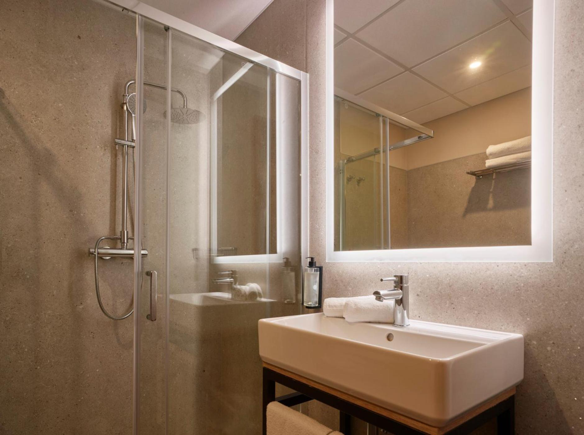 Superior Triple Room,1498785568:JPEG