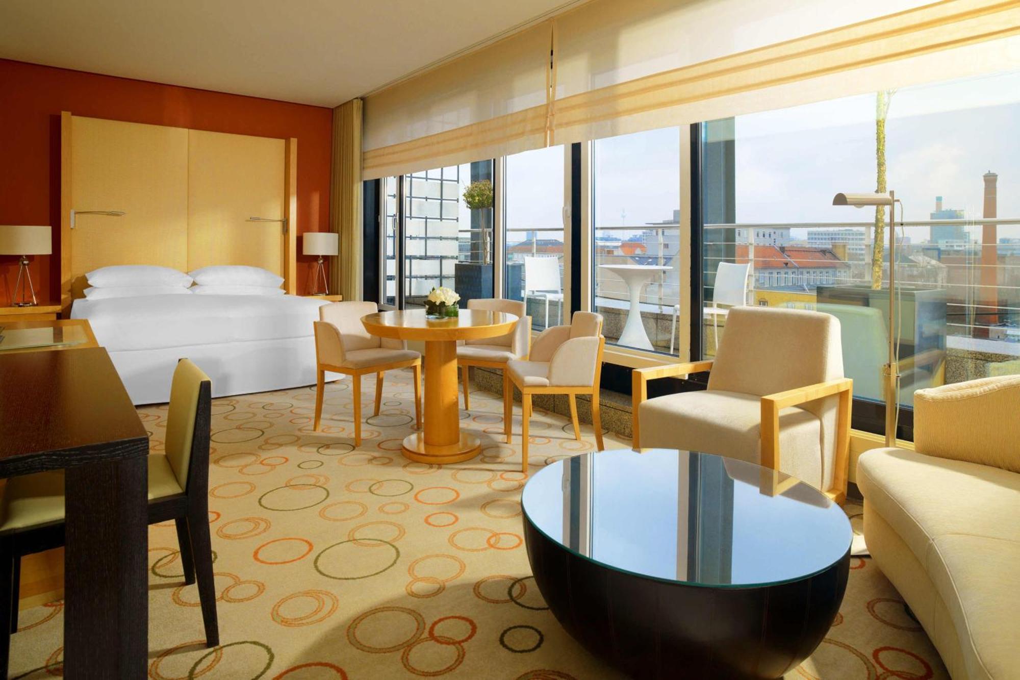 Panorama Suite - Top Floor,1634395801:JPEG