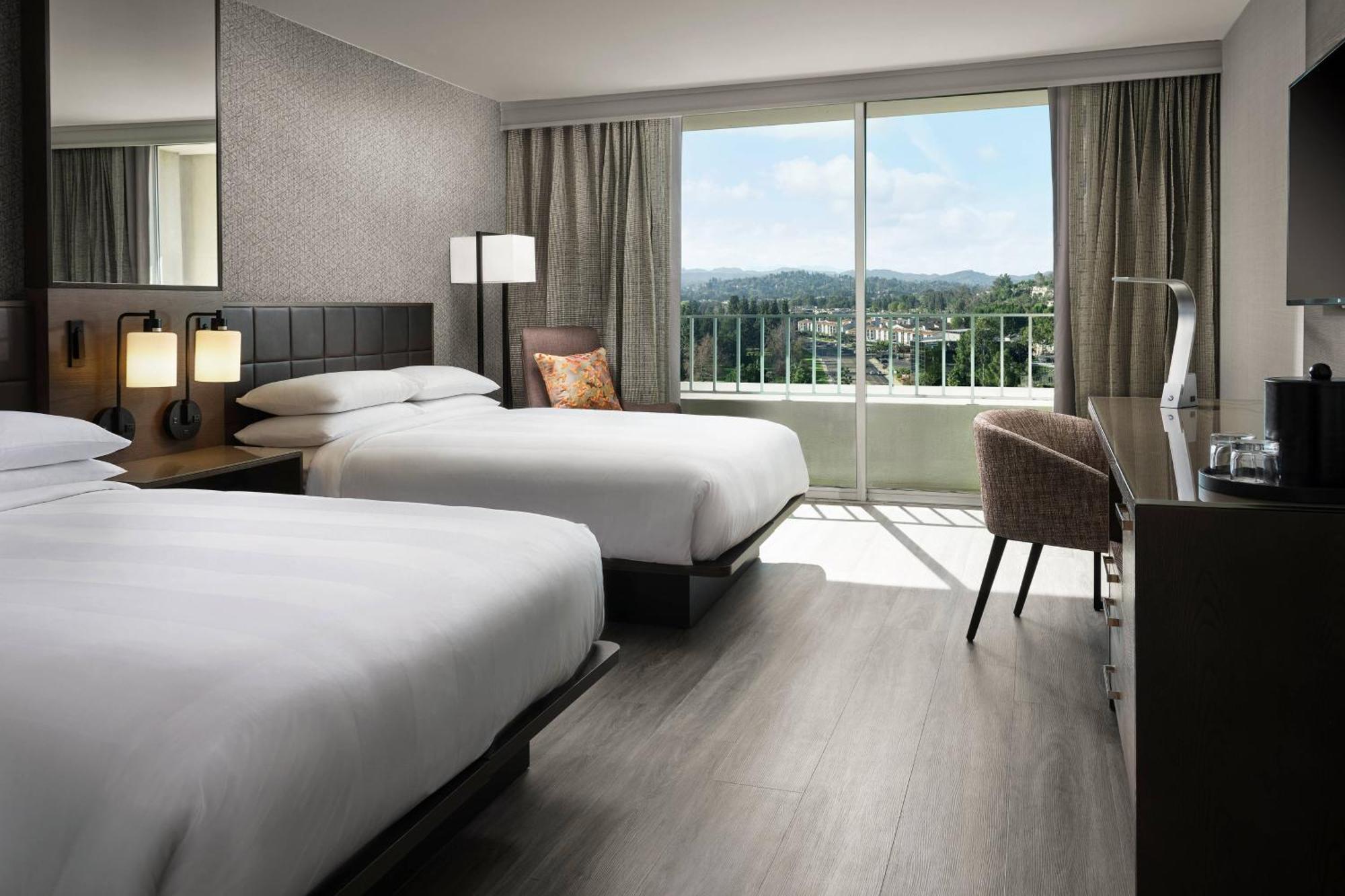 Deluxe Guest Room, Reserved, 2 Double, High floor, Balcony,1634409503:JPEG