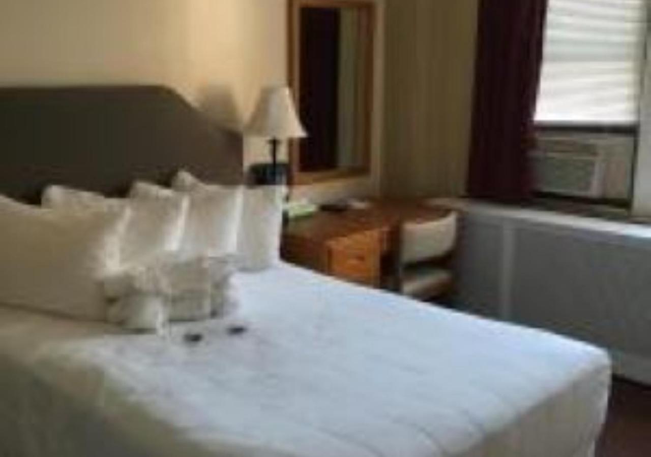 Standard Double Room with Shared Bathroom