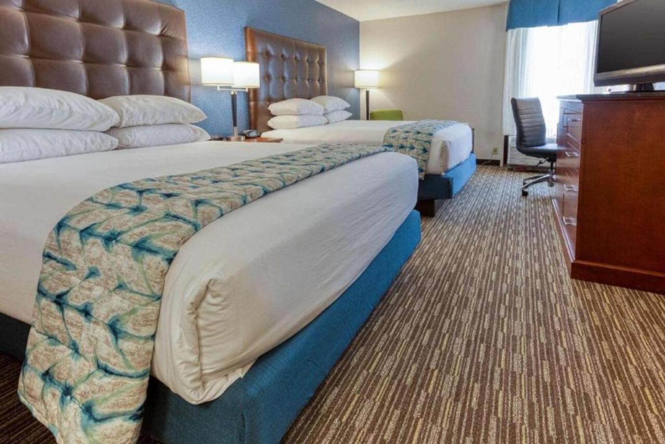 Deluxe Queen Room Two Queen Beds Non-Smoking
