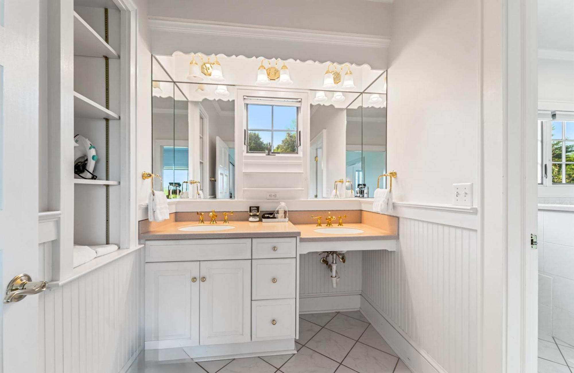 King Suite with Spa Bath