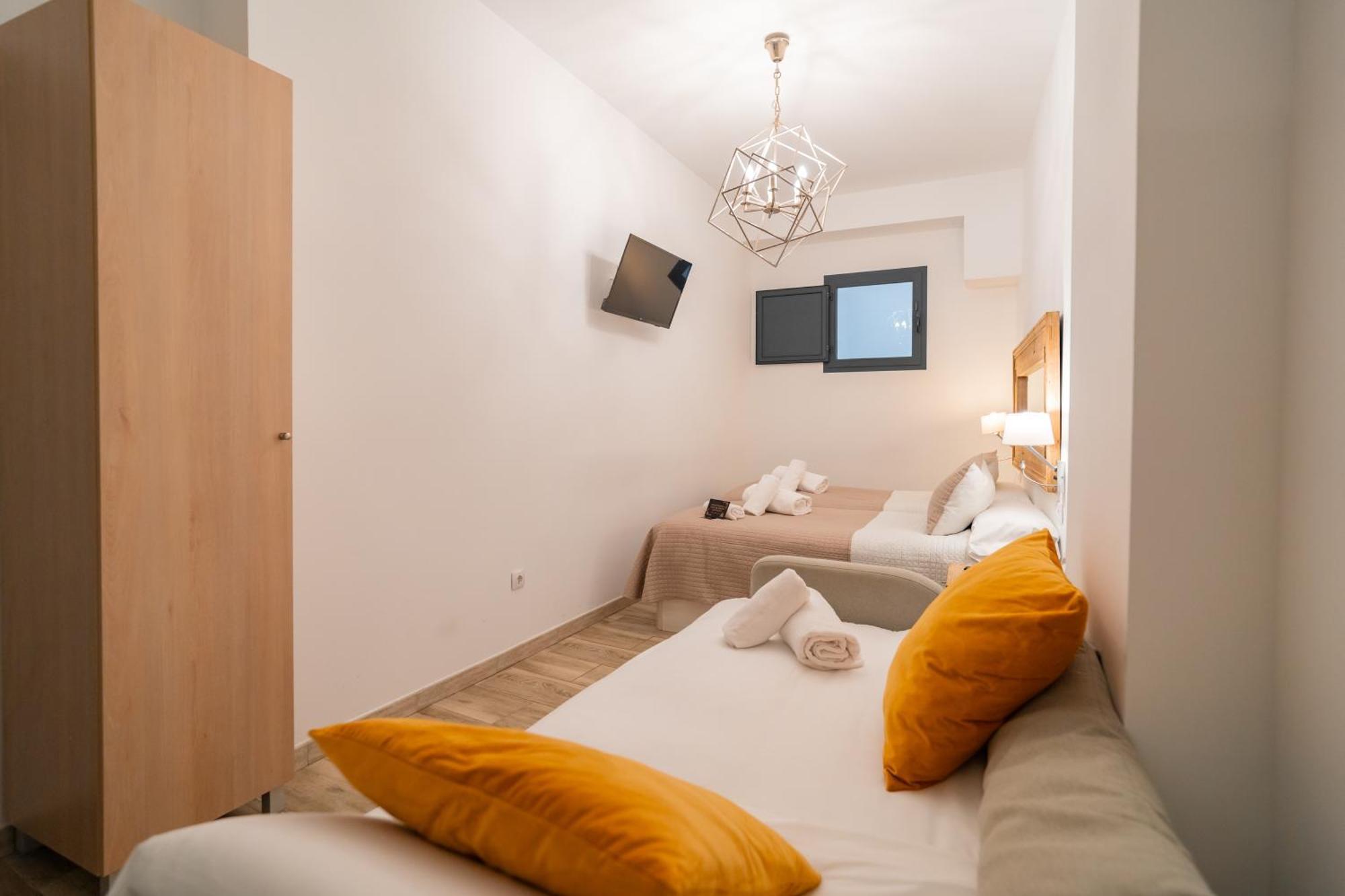 Quarto Duplo com Cama Extra