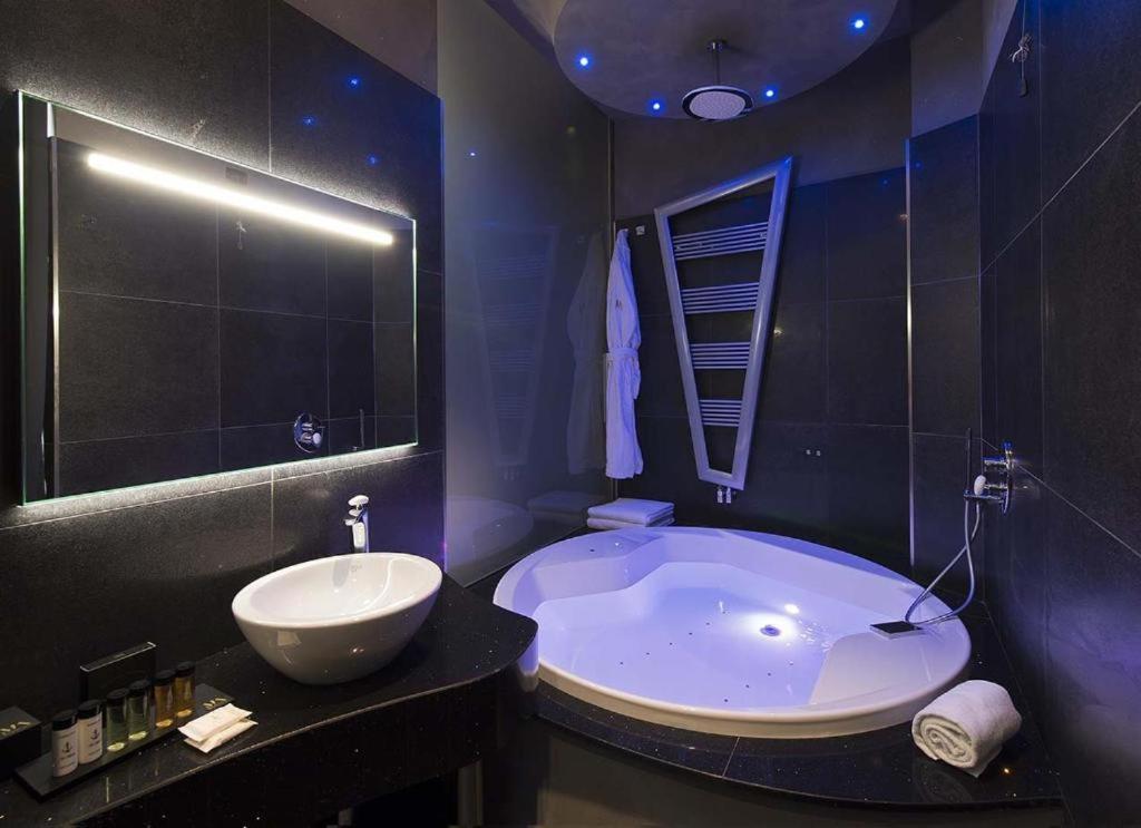 Apartment mit einem Whirlpool