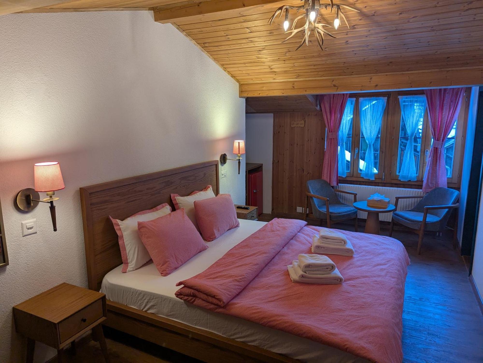 Economy Double or Twin Room,1639550716:JPEG