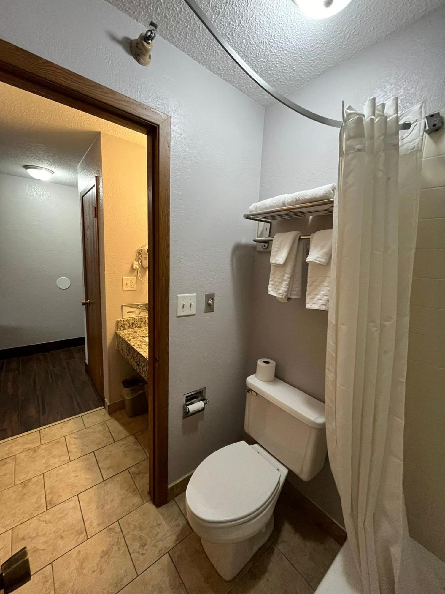 Superior King Room - Non-Smoking