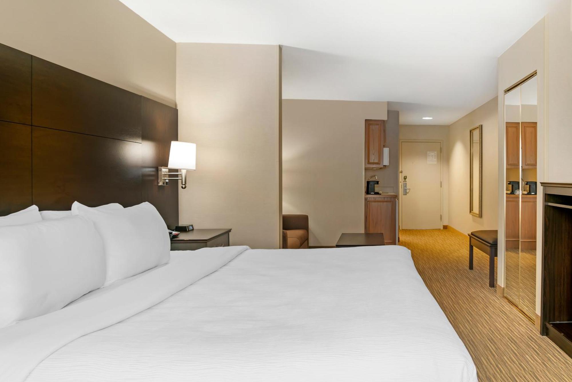 Superior King Room - Non-Smoking