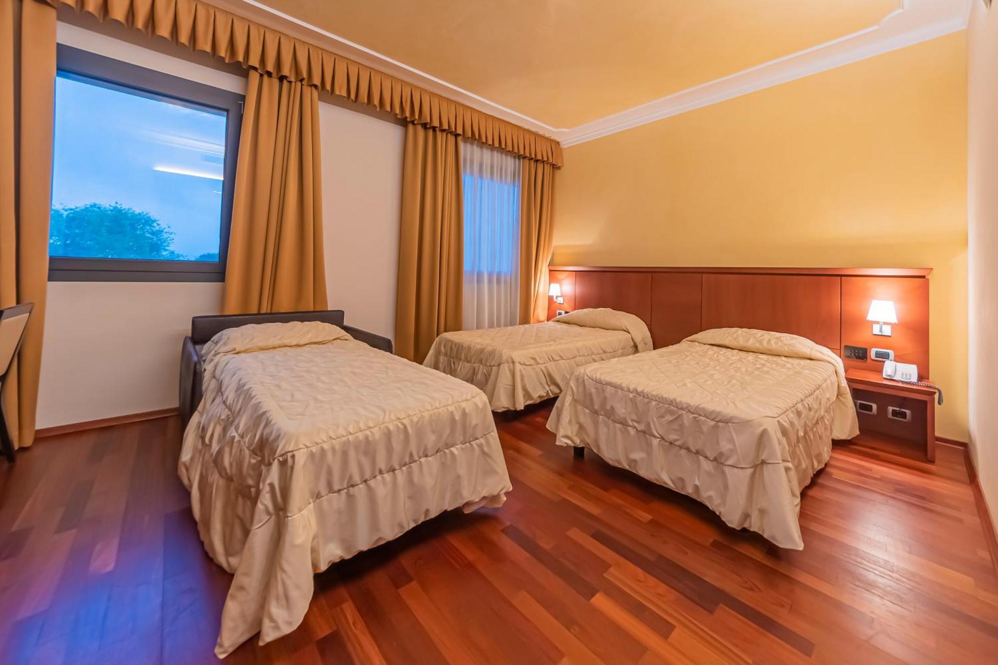 Triple Room,1641728703:JPEG