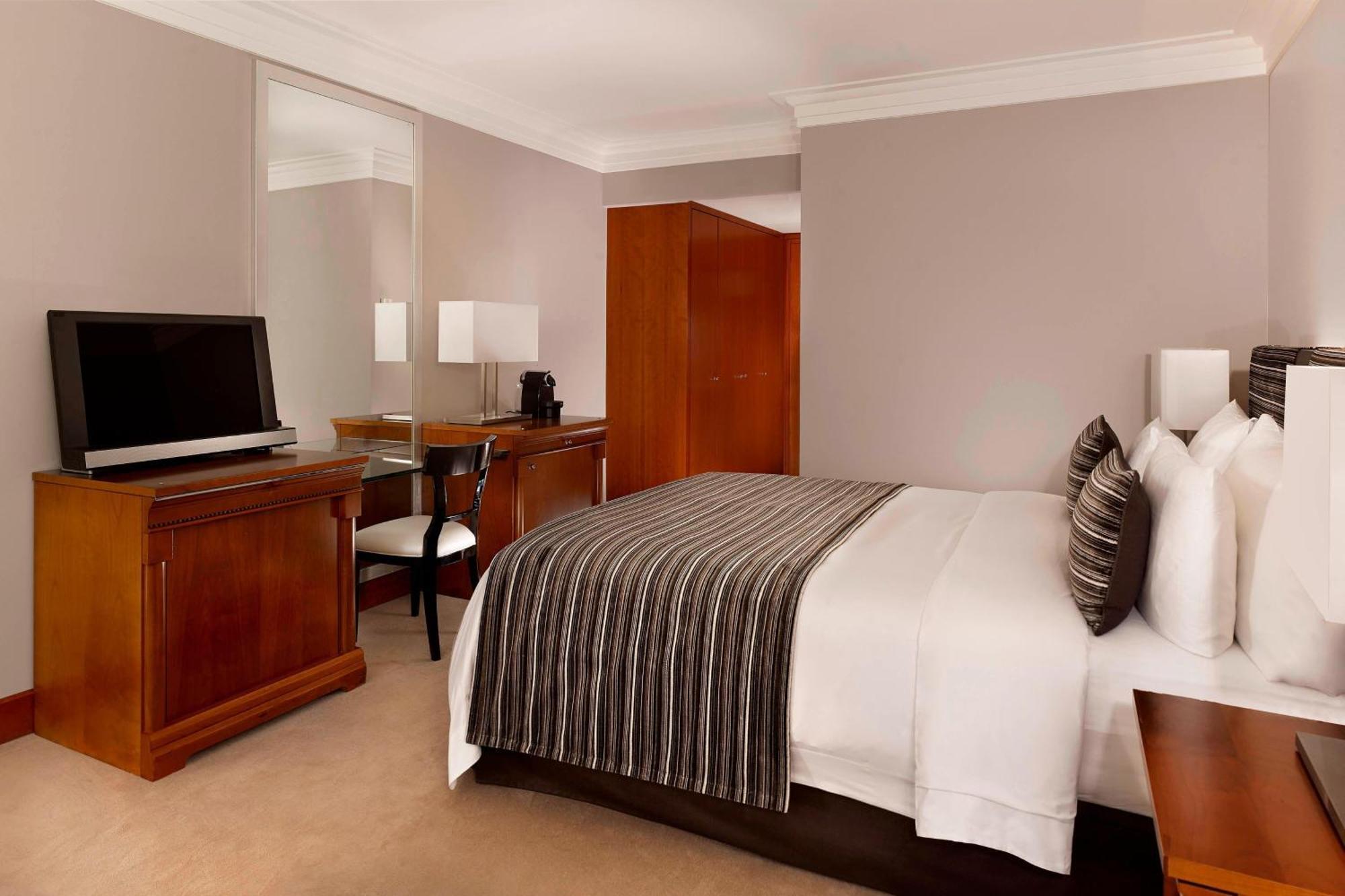 Superior Zimmer mit Kingsize-Bett oder Zweibettzimmer mit Stadtblick