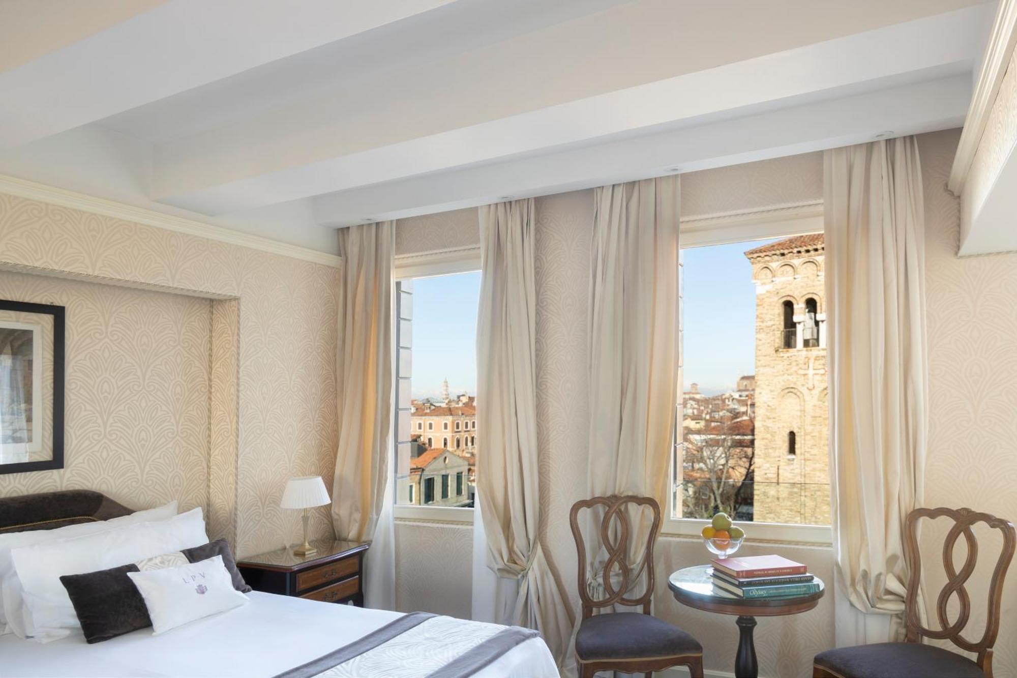Classic Doppel- oder Zweibettzimmer mit Stadtblick