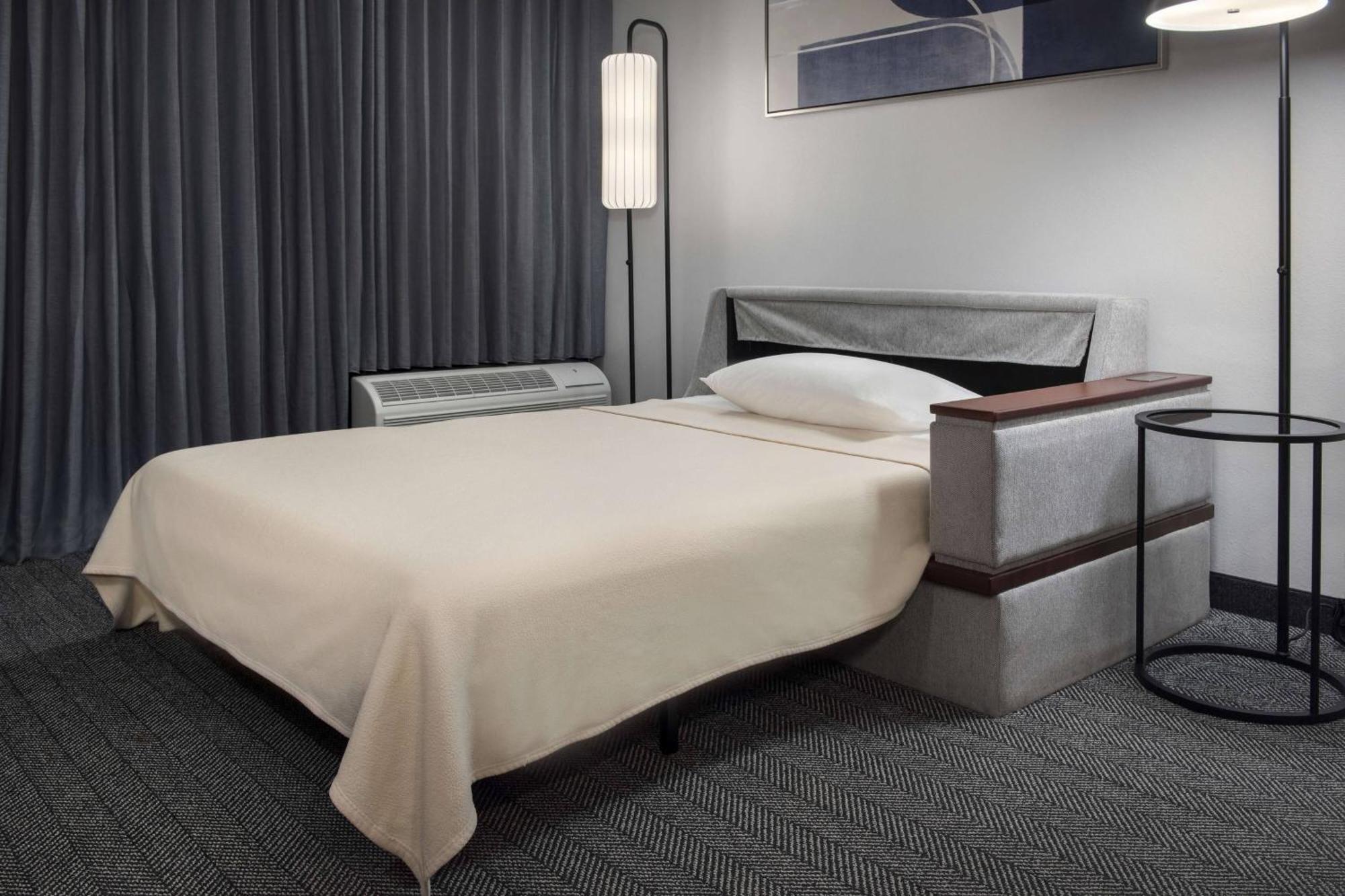 King Room with Sofa Bed