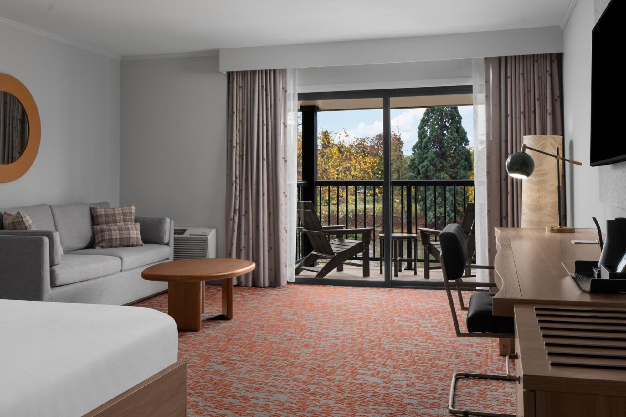 King Room with River View,1643163465:JPEG