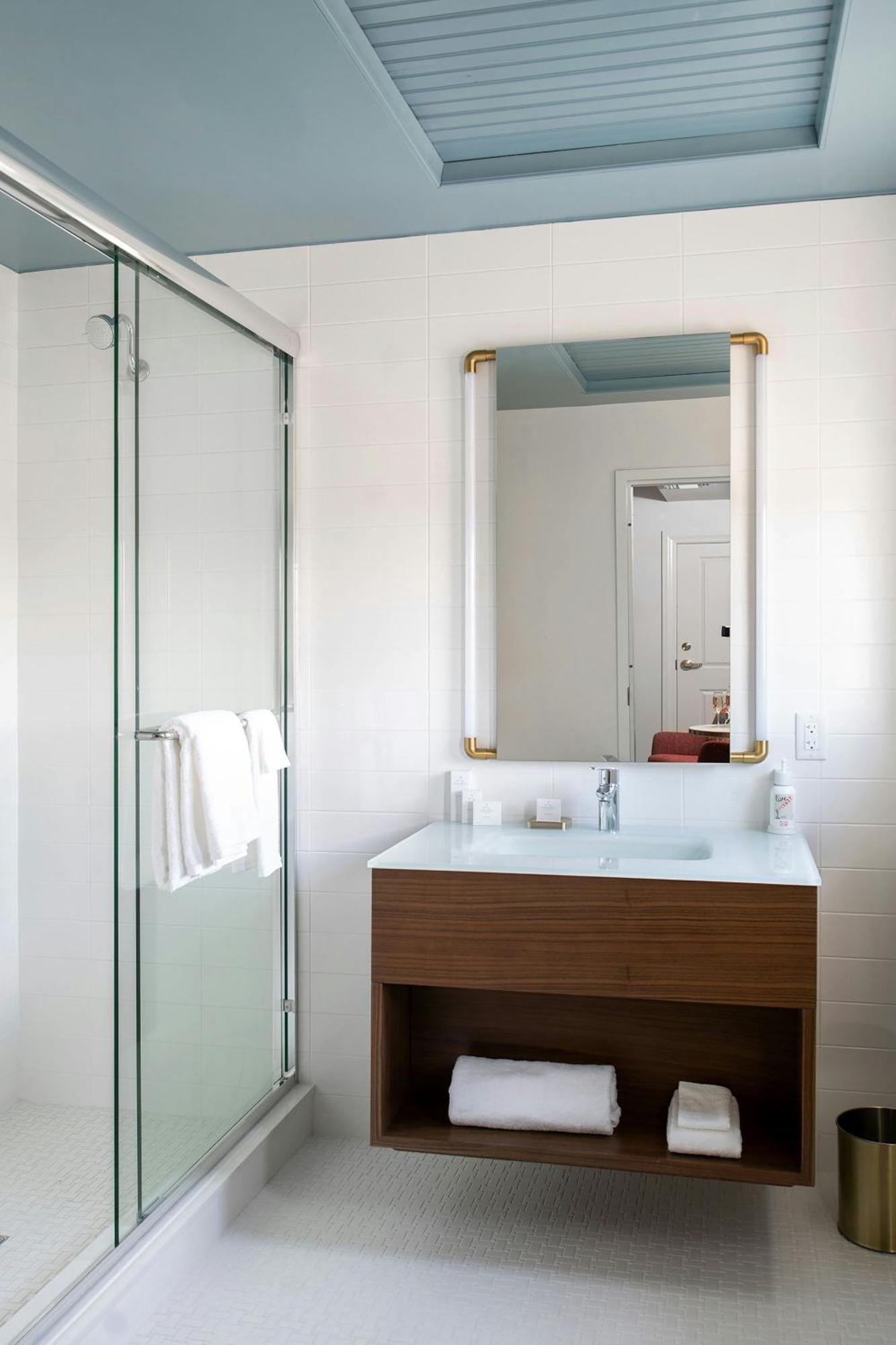 One-Bedroom Suite with Sofa Bed