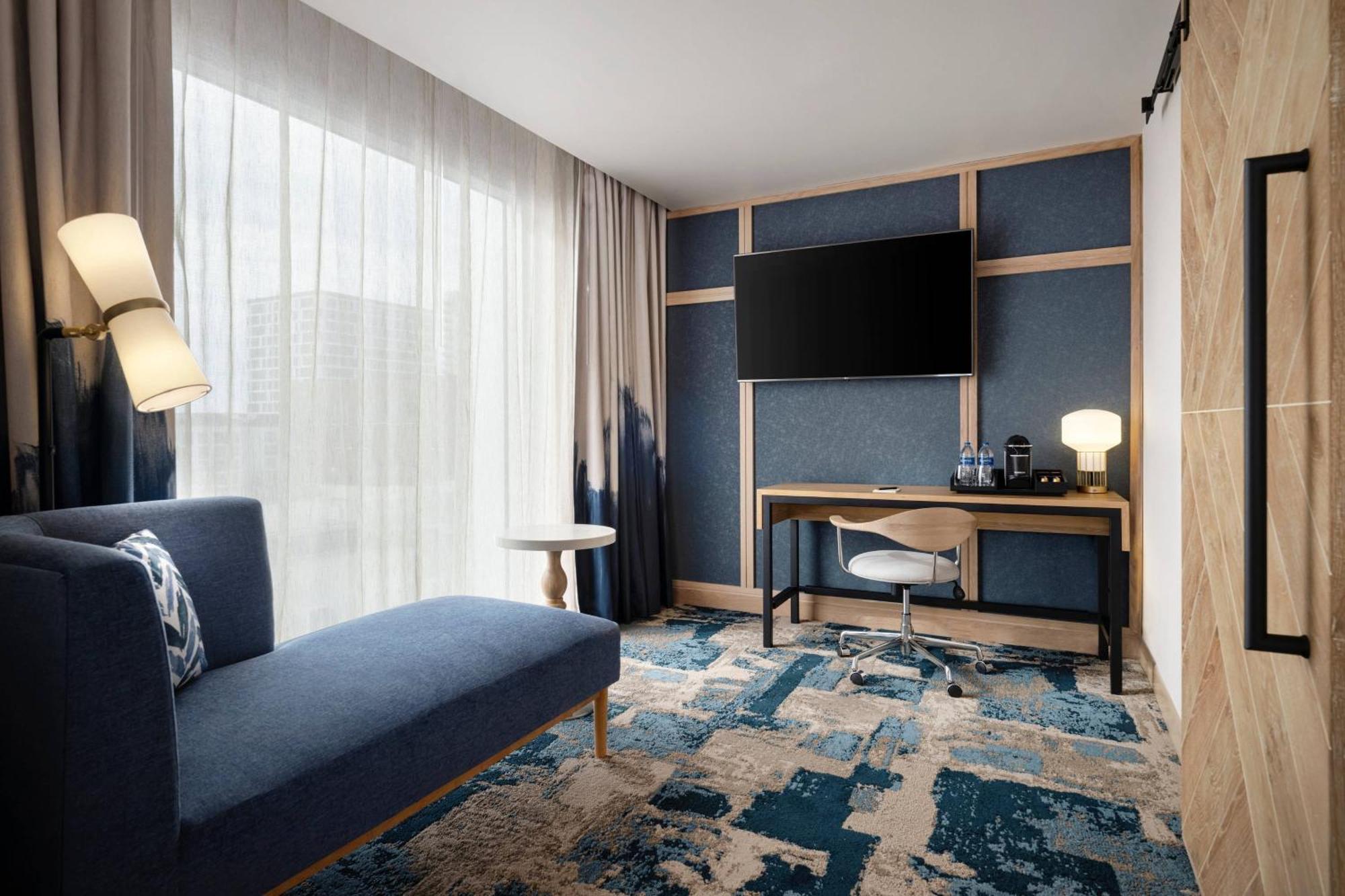 Studio Suite 1 King Corner room