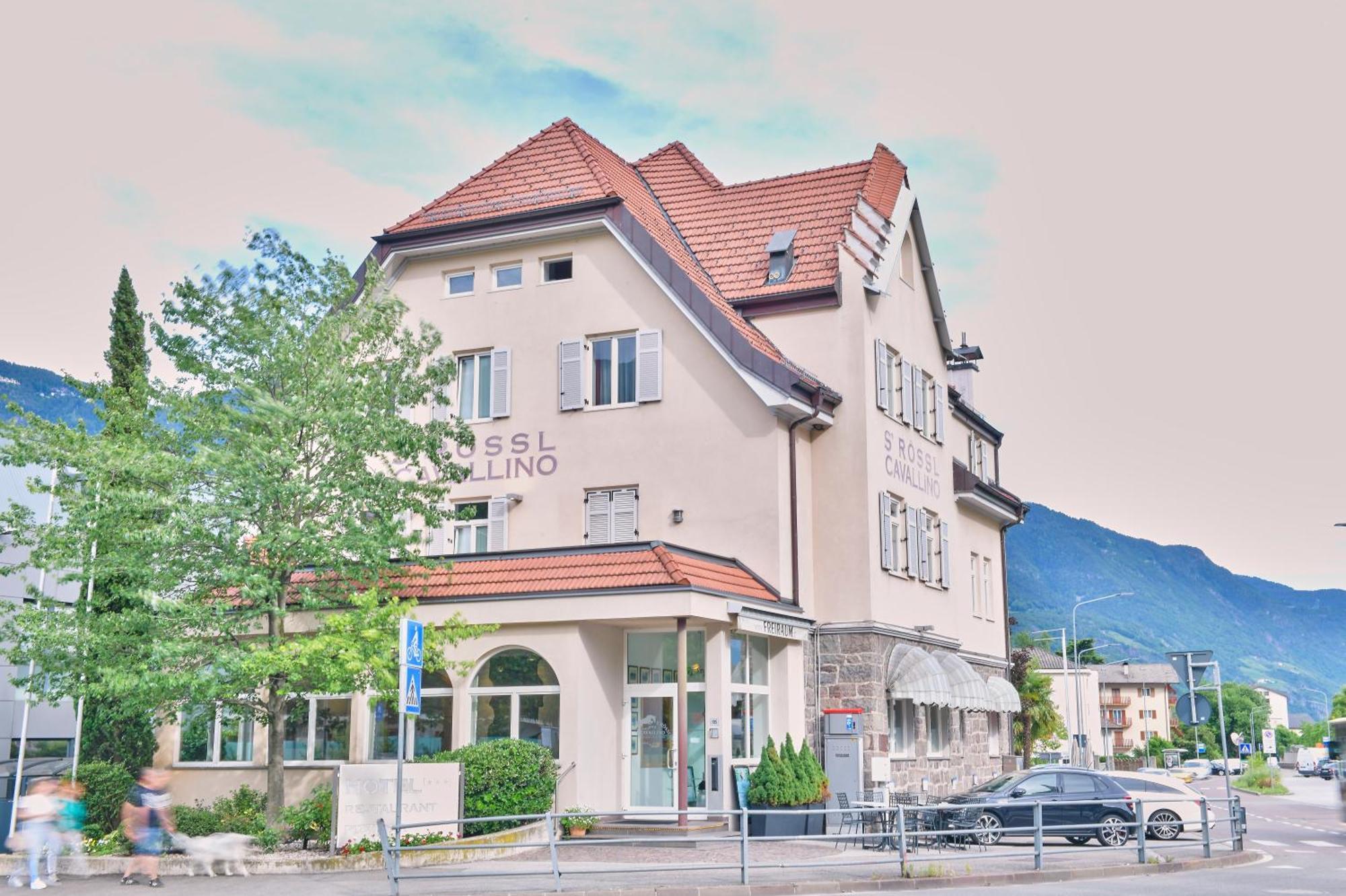 Einzelzimmer mit Balkon