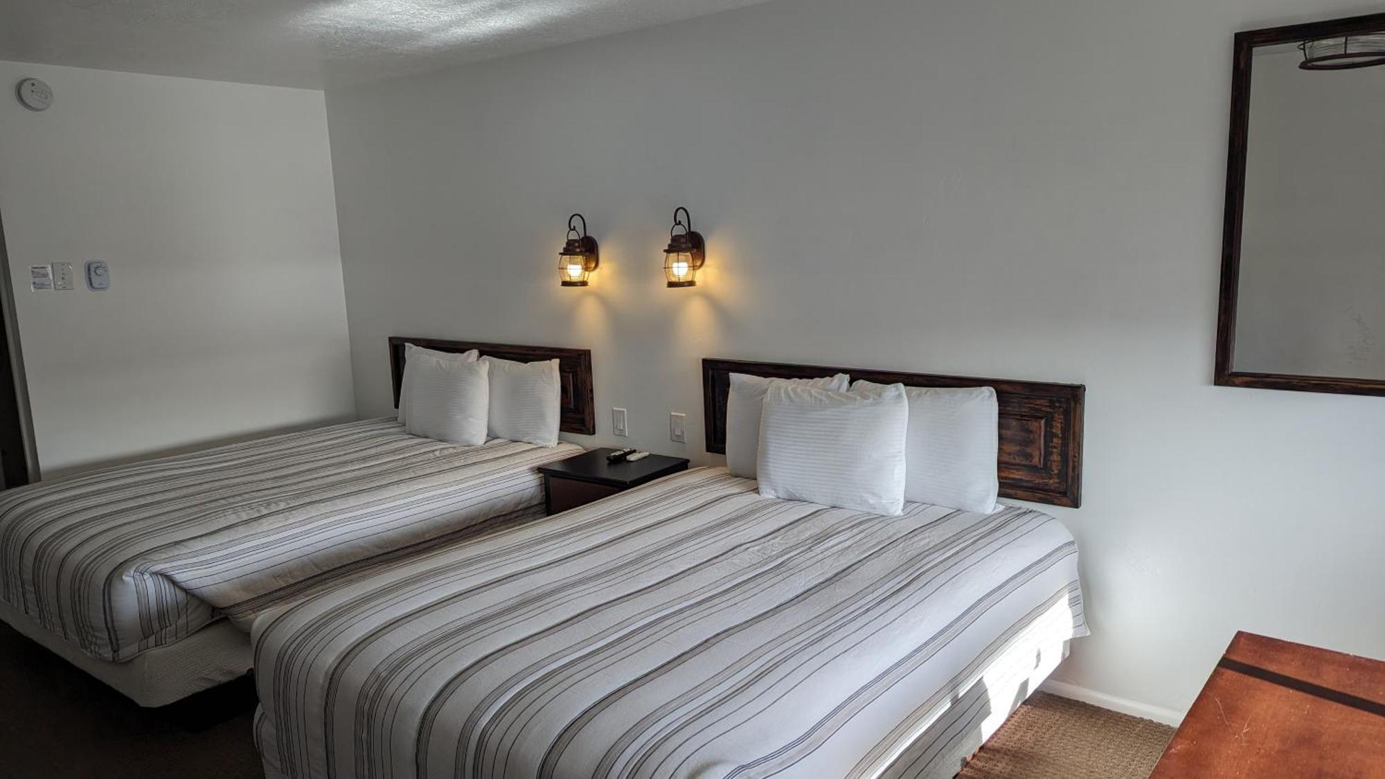 Deluxe Queen Room