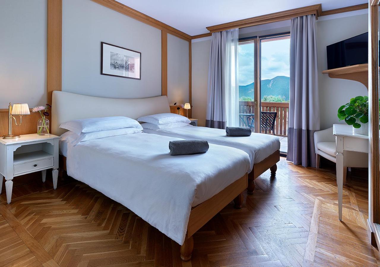 Twin Room,1647714902:JPEG