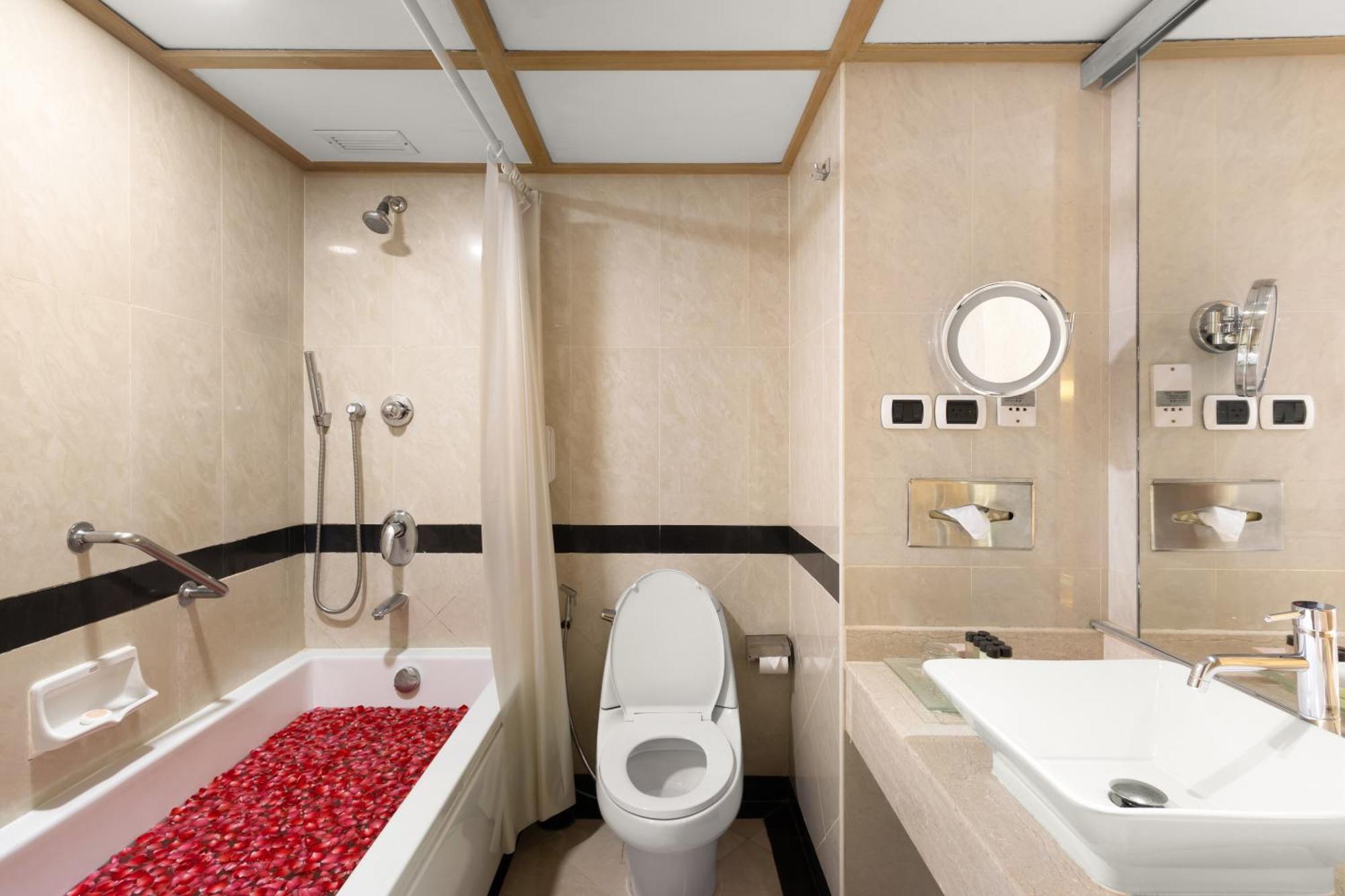 Mini Suite Plus Sea View King Bed