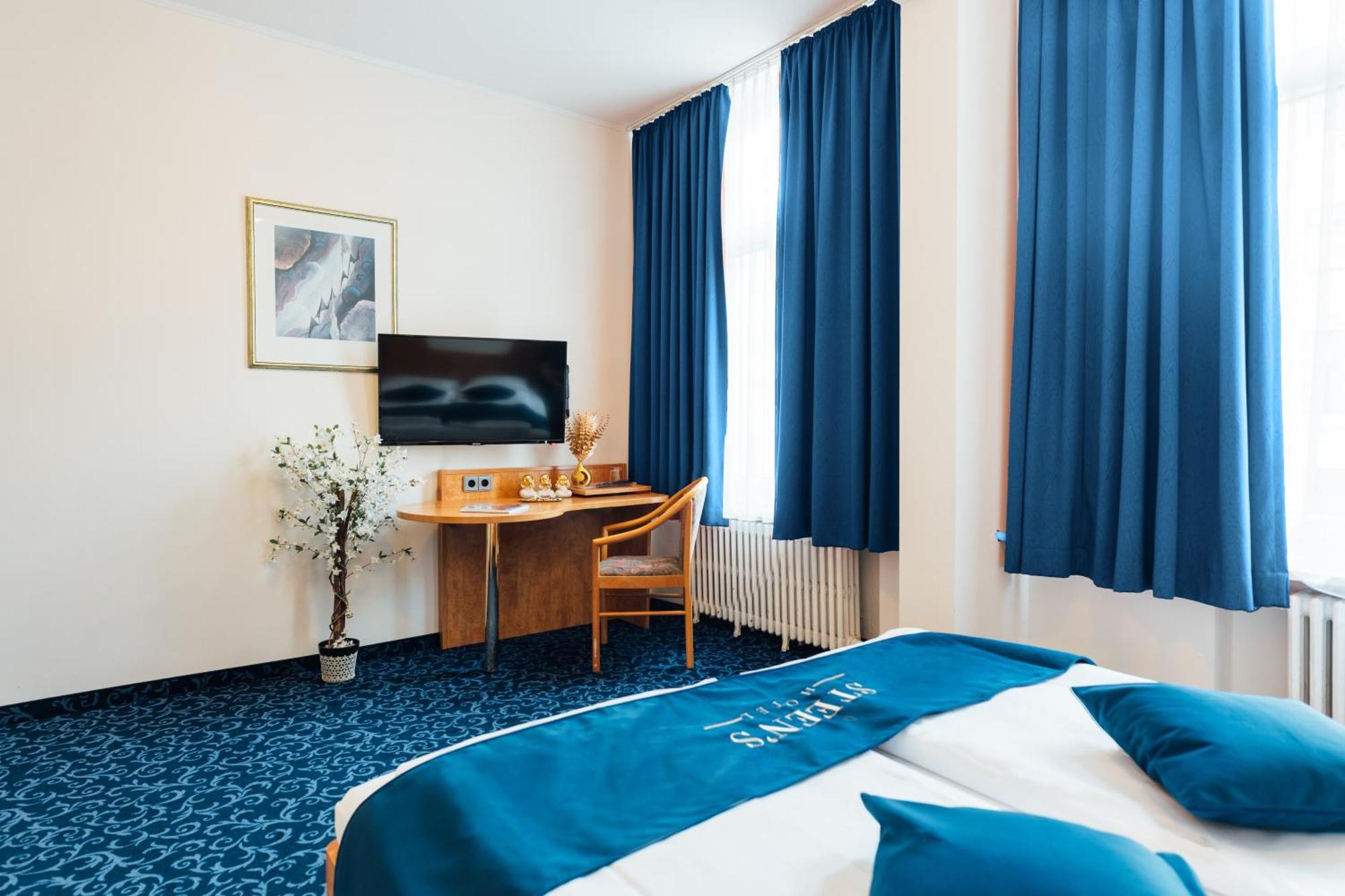 Double Room,1652775817:JPEG