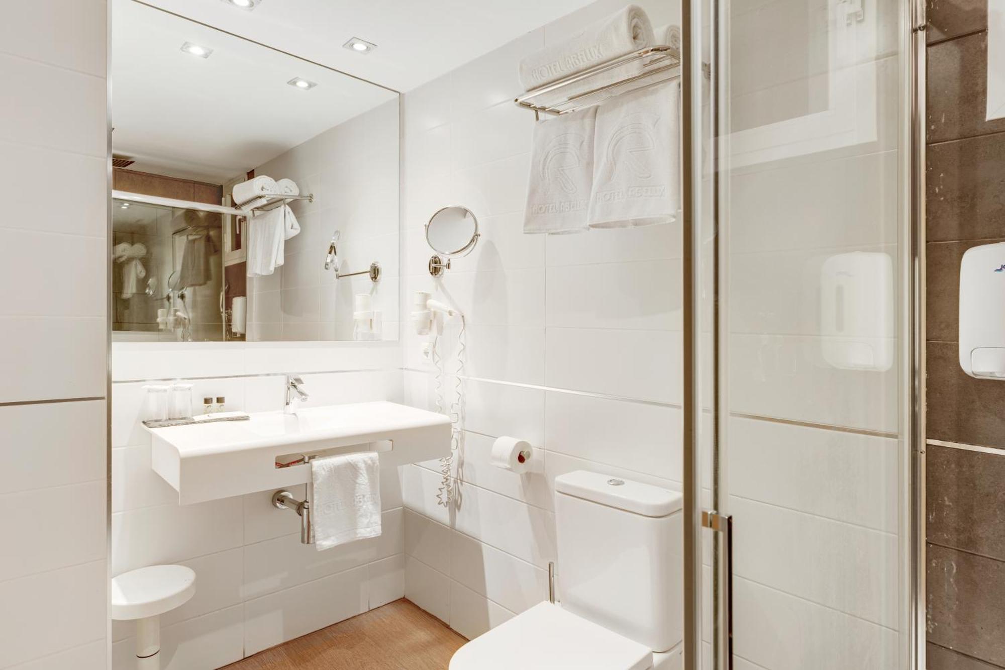 Double or Twin Room (1 Adult),1656174257:JPEG