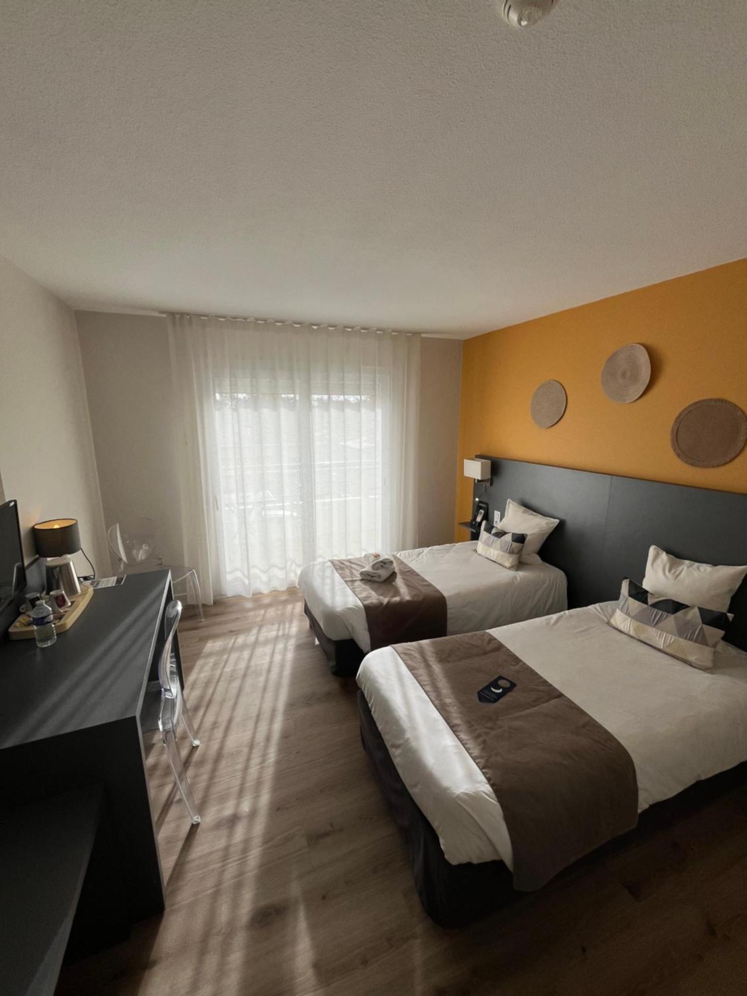 Superior Twin Room with Balcony,1656174998:JPEG