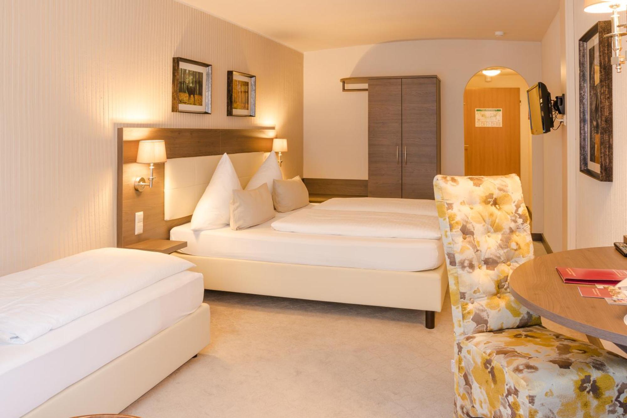 Triple Room,1658749128:JPEG