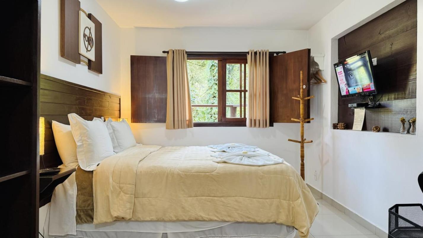 Quarto Duplo com Banheira de Hidromassagem