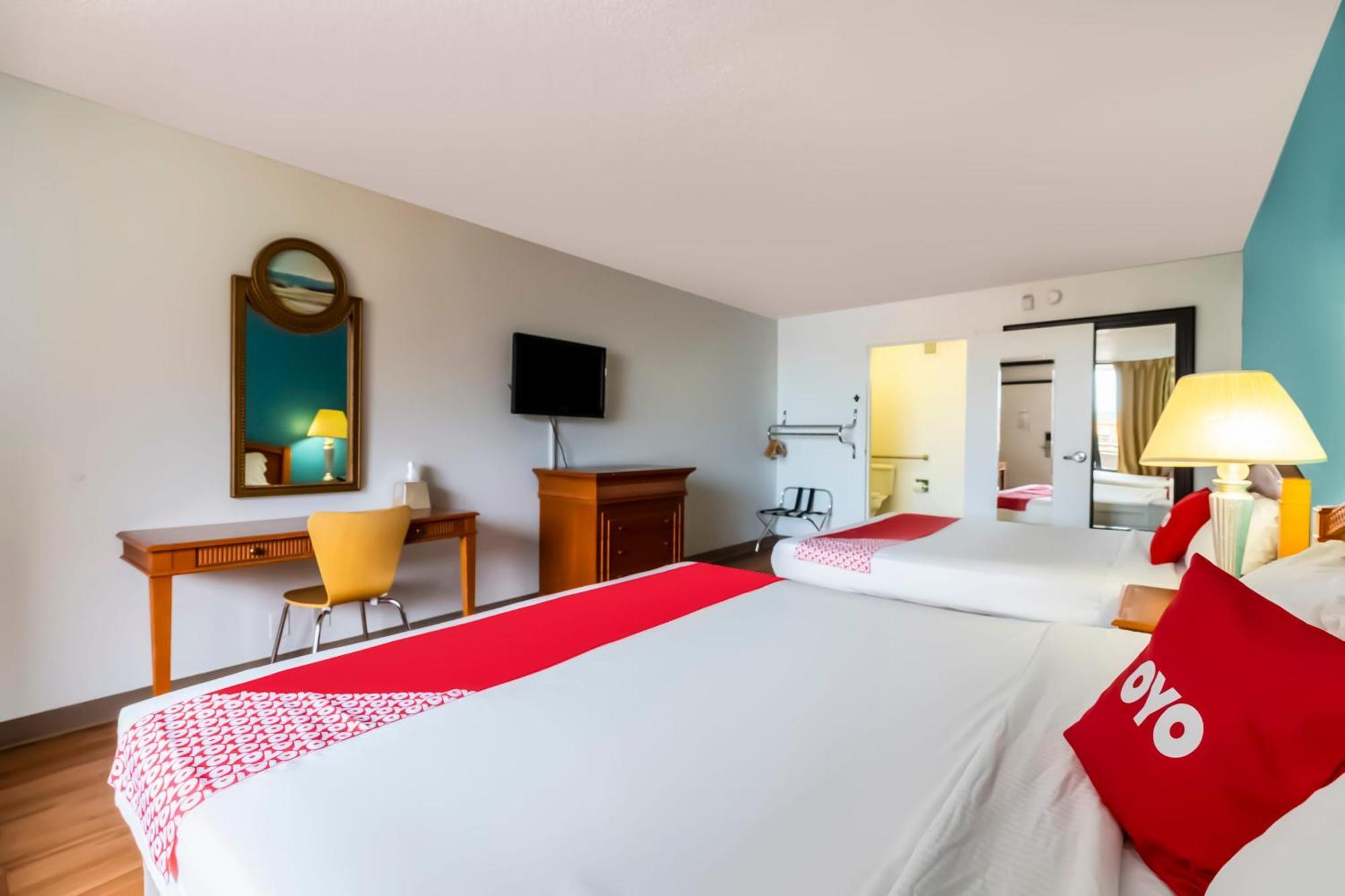 Double Room with Two Double Beds Smoking